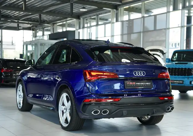Audi SQ5 view 10