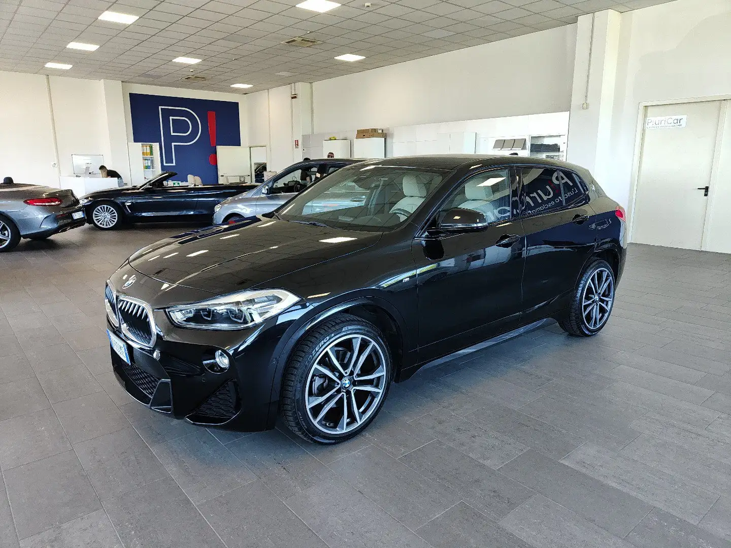 BMW X2 sDrive18d Msport Auto Navi Pelle FariLED Cerchi 19 Zwart - 1