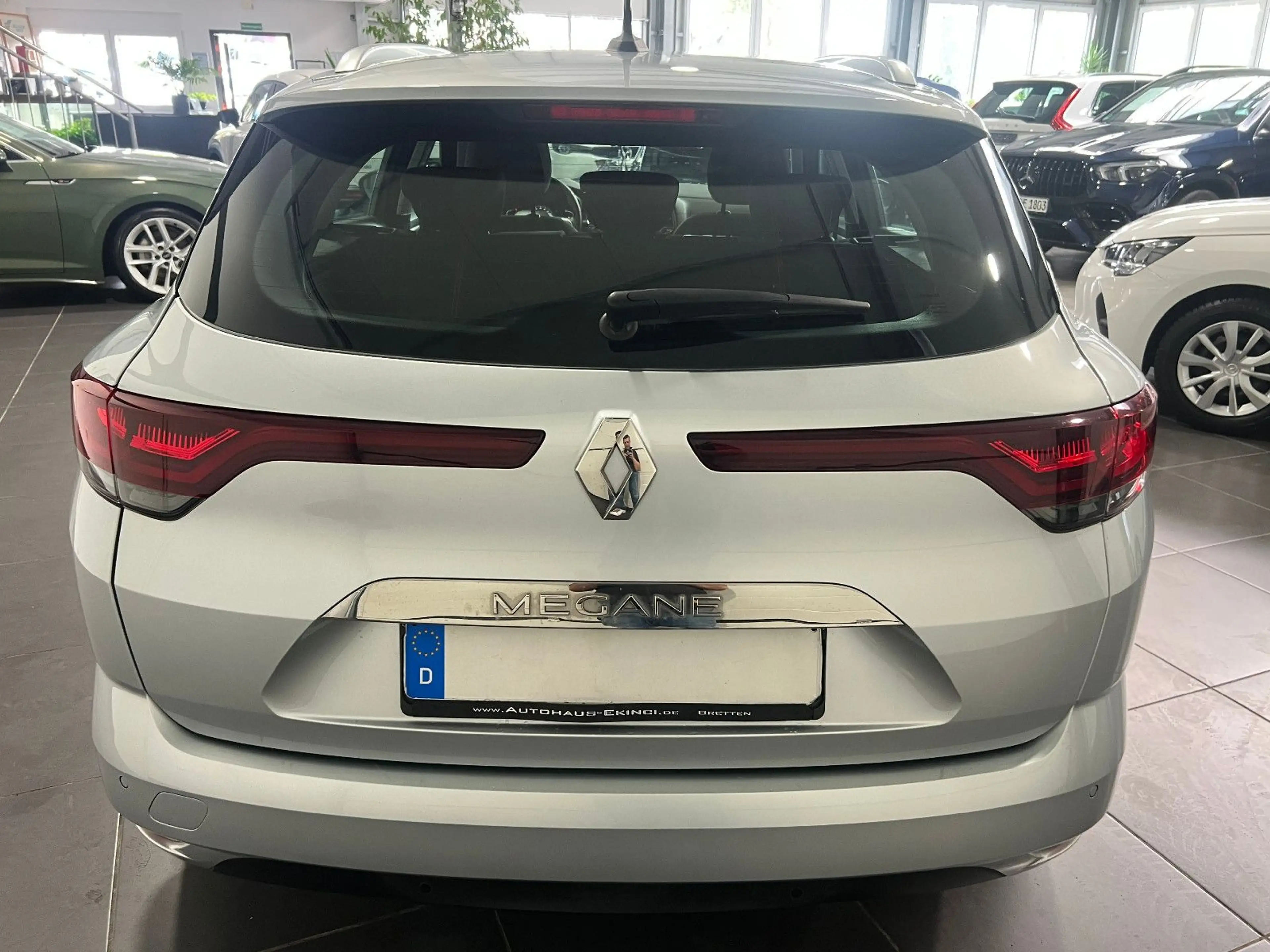 Renault Megane IV 1.5 dCi Grandtour **LED*Navi*Kamera** — photo 8