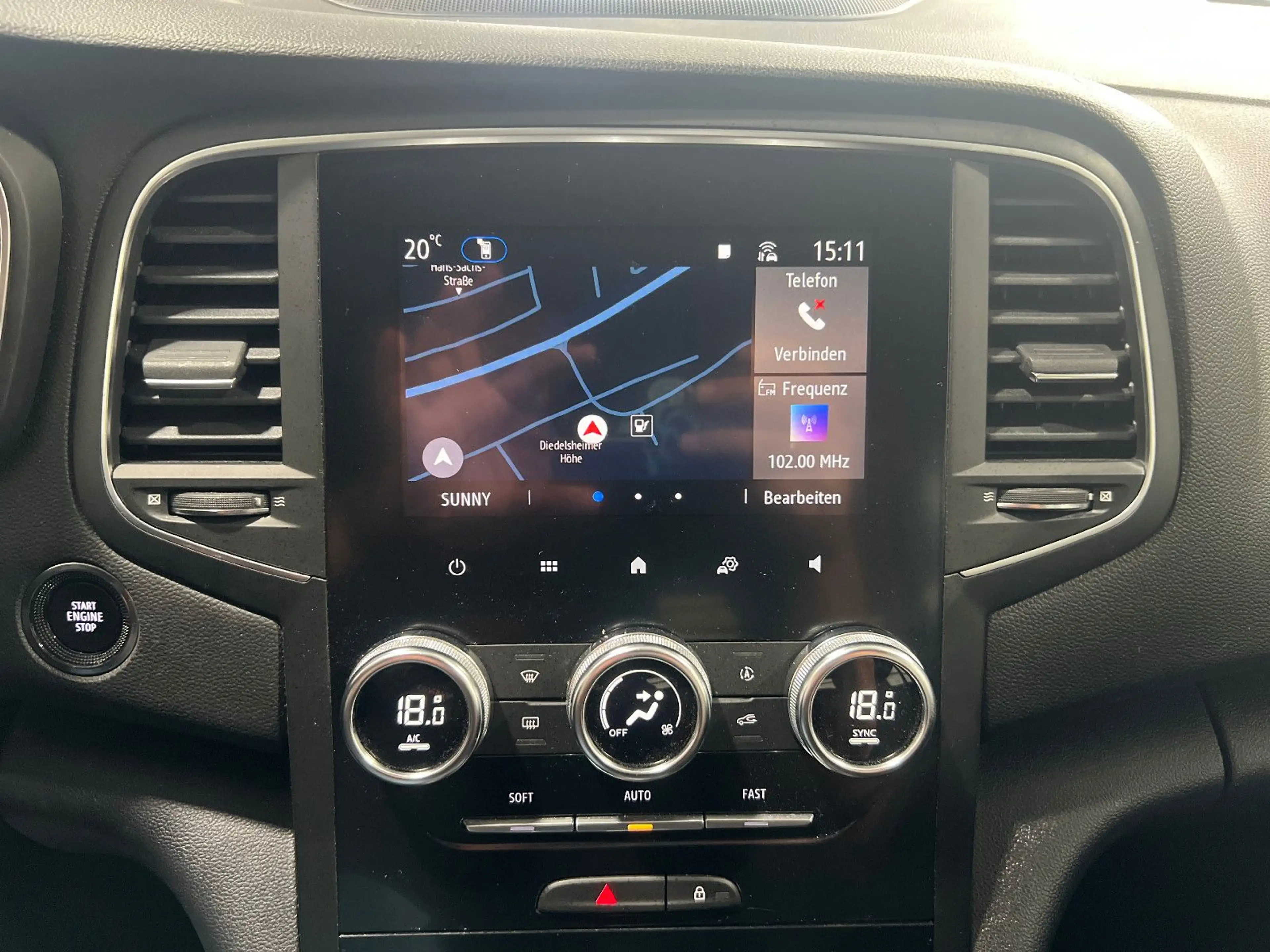 Renault Megane IV 1.5 dCi Grandtour **LED*Navi*Kamera** — photo 10