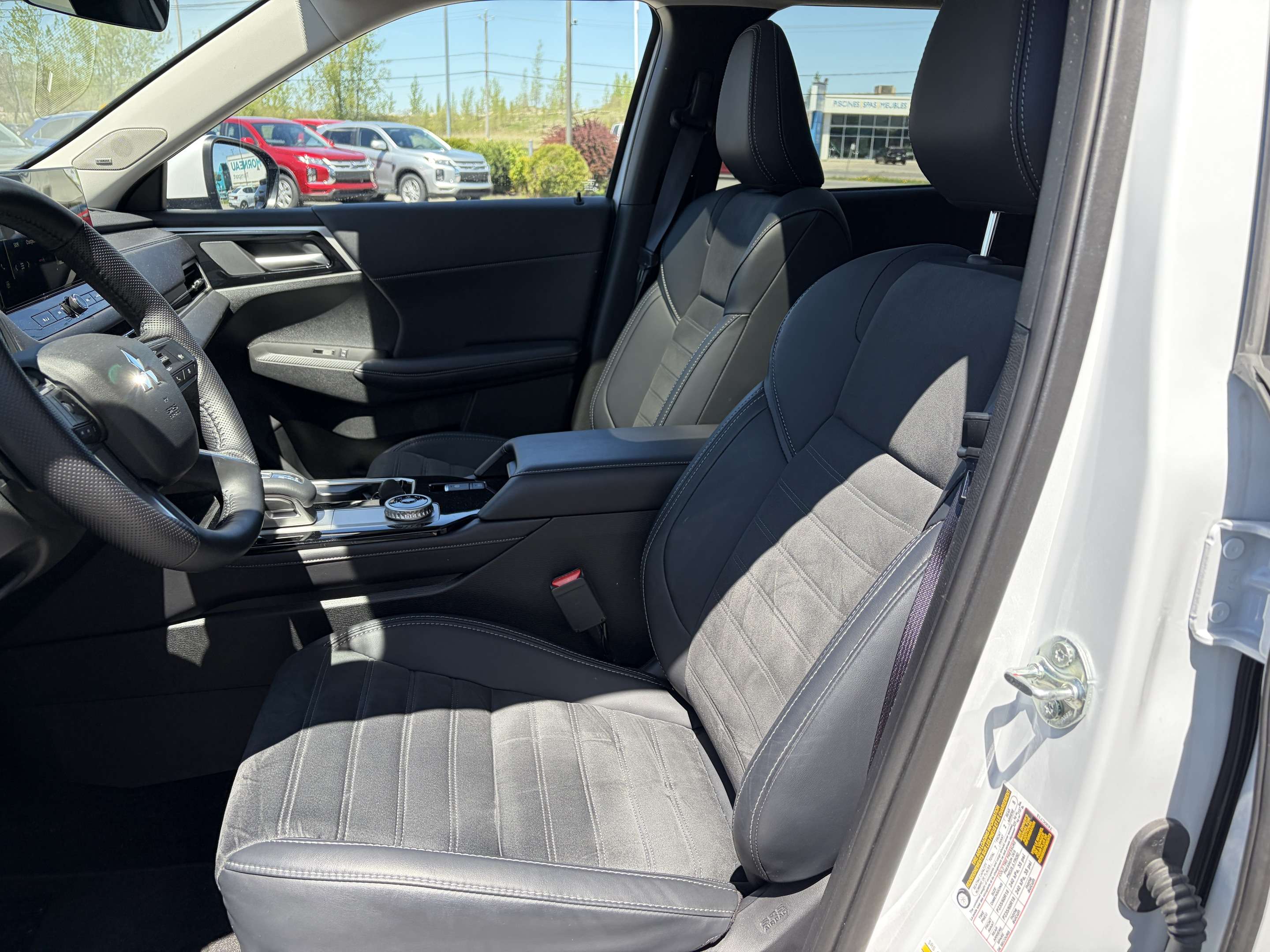 2025 Mitsubishi Outlander LE S-AWC — снимка 1