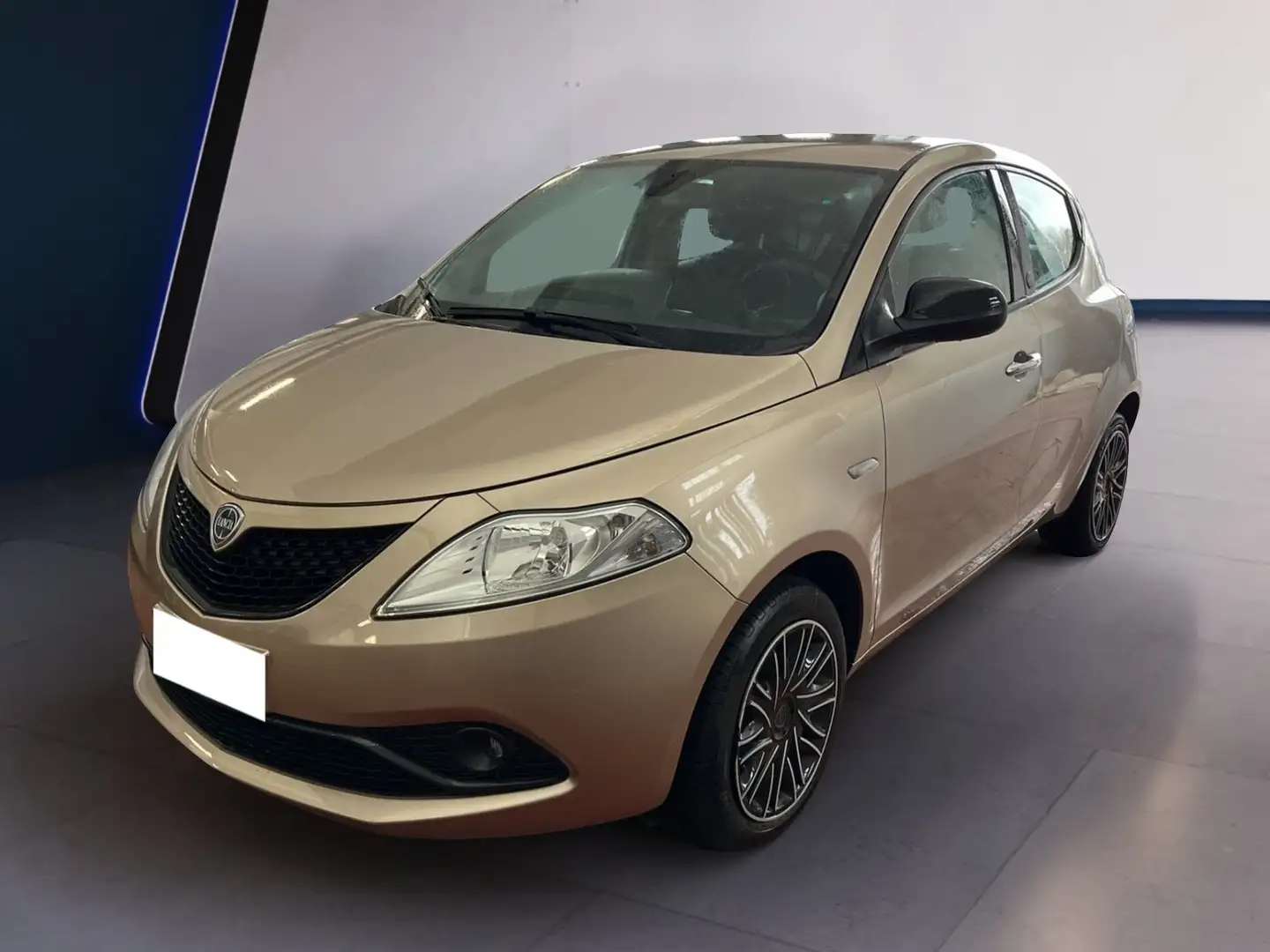 Lancia Ypsilon III 2015 1.0 hybrid Gold s&s 70cv Oro - 2