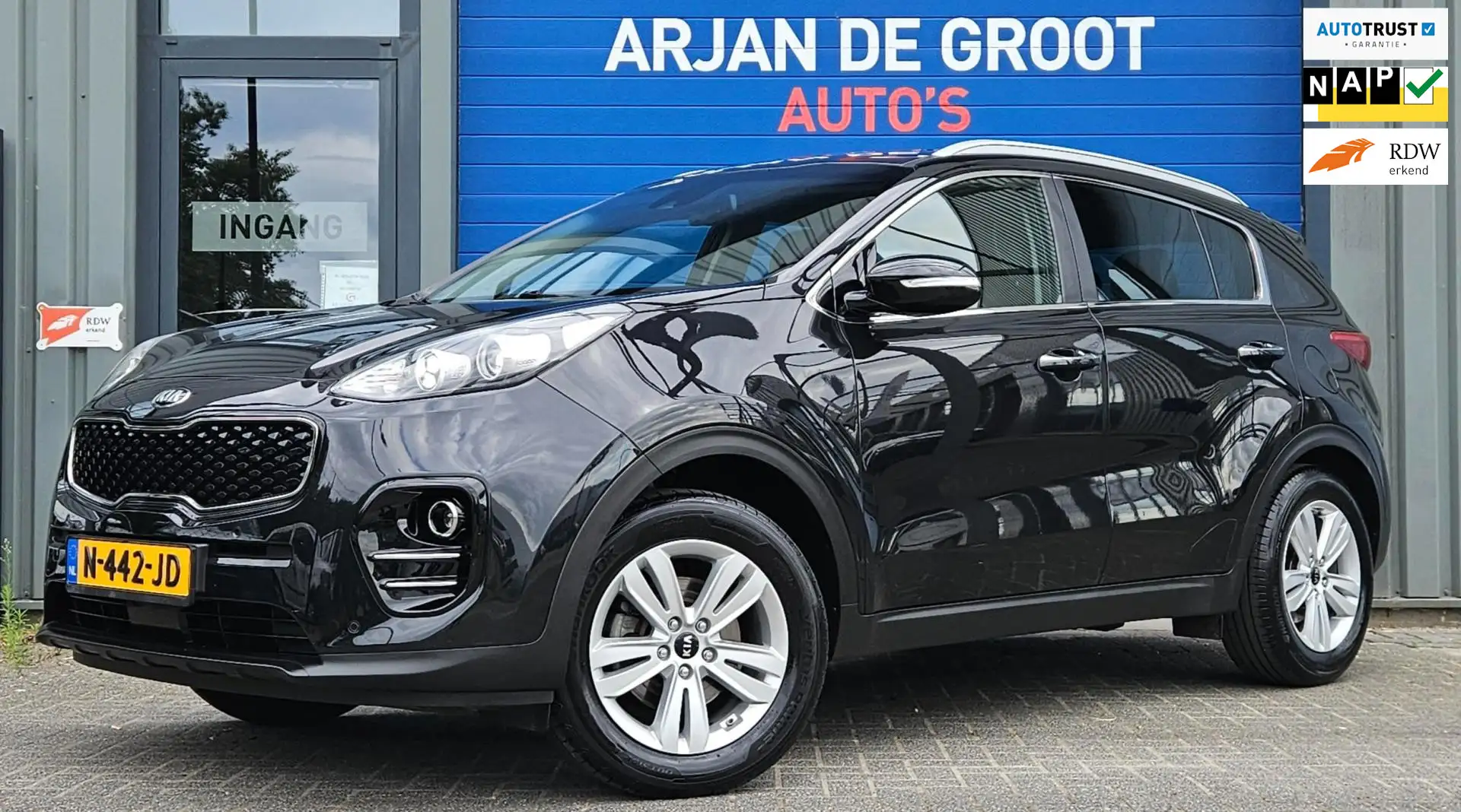 Kia Sportage 1.6 GDI 132PK Navi Cruise Leder Trekhaak Lane assi Zwart - 1