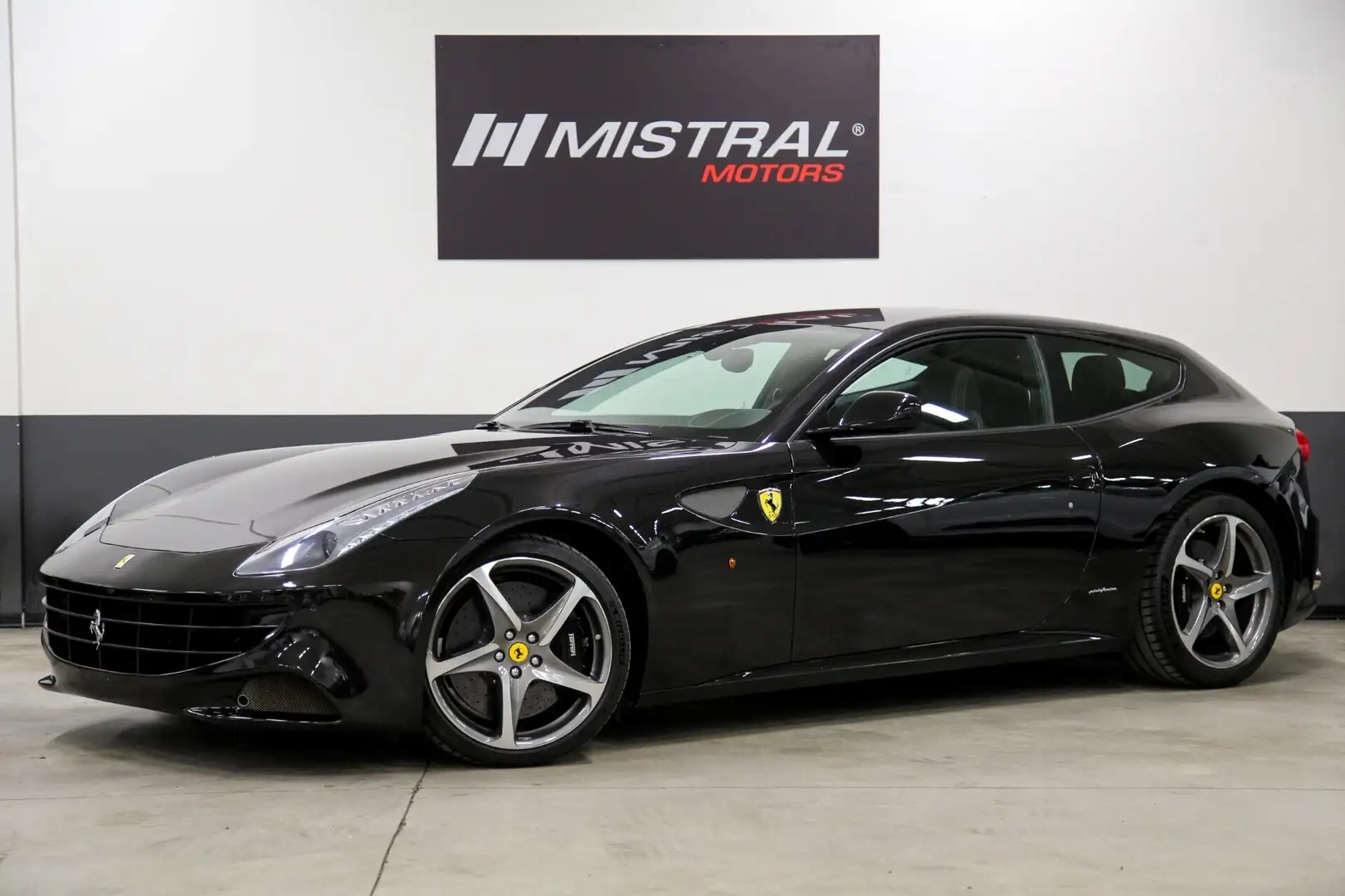 Ferrari FF DCT Schwarz - 1