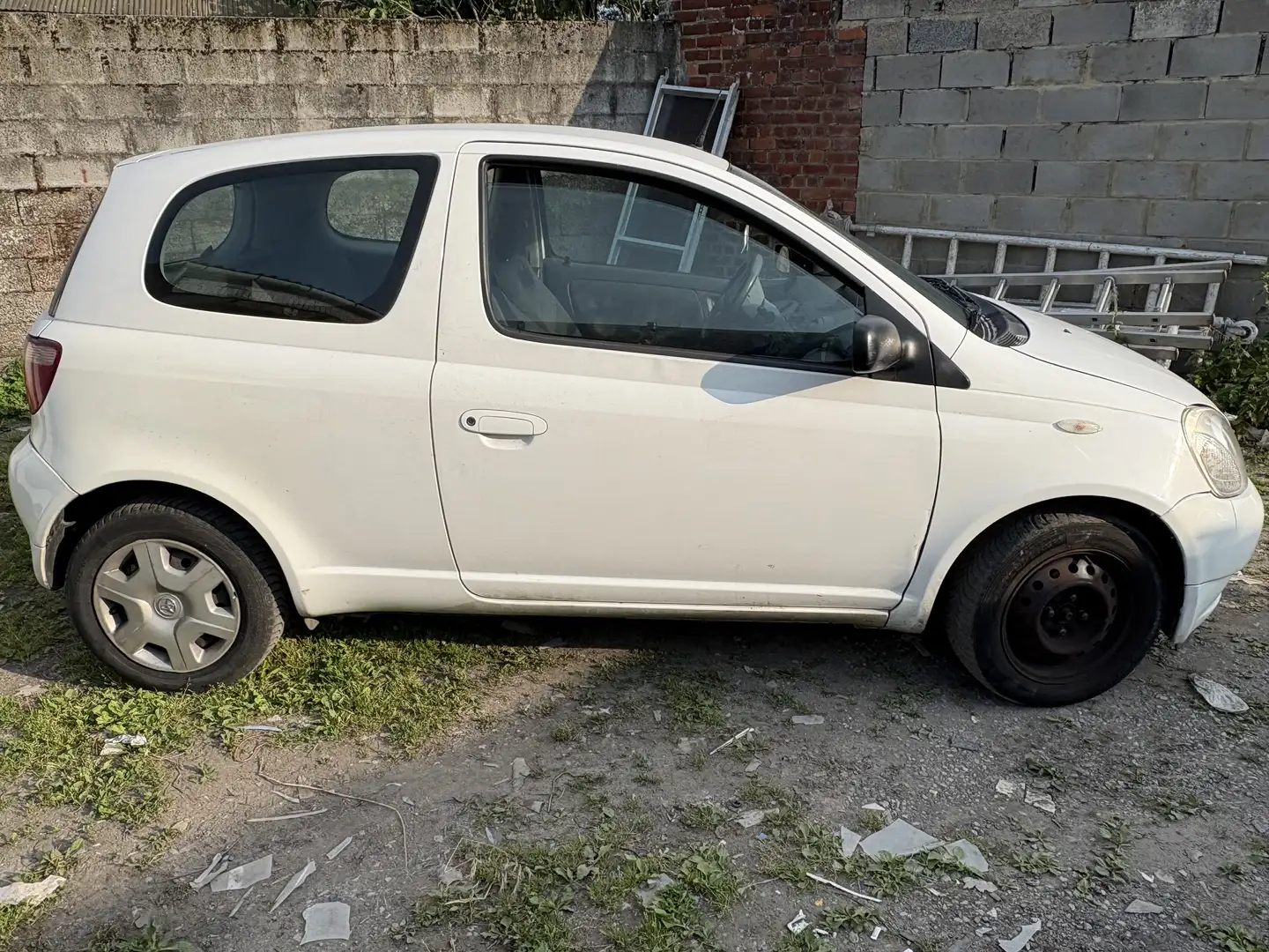 Toyota Yaris 1.3i VVT-i 16v Linea Sol - 2