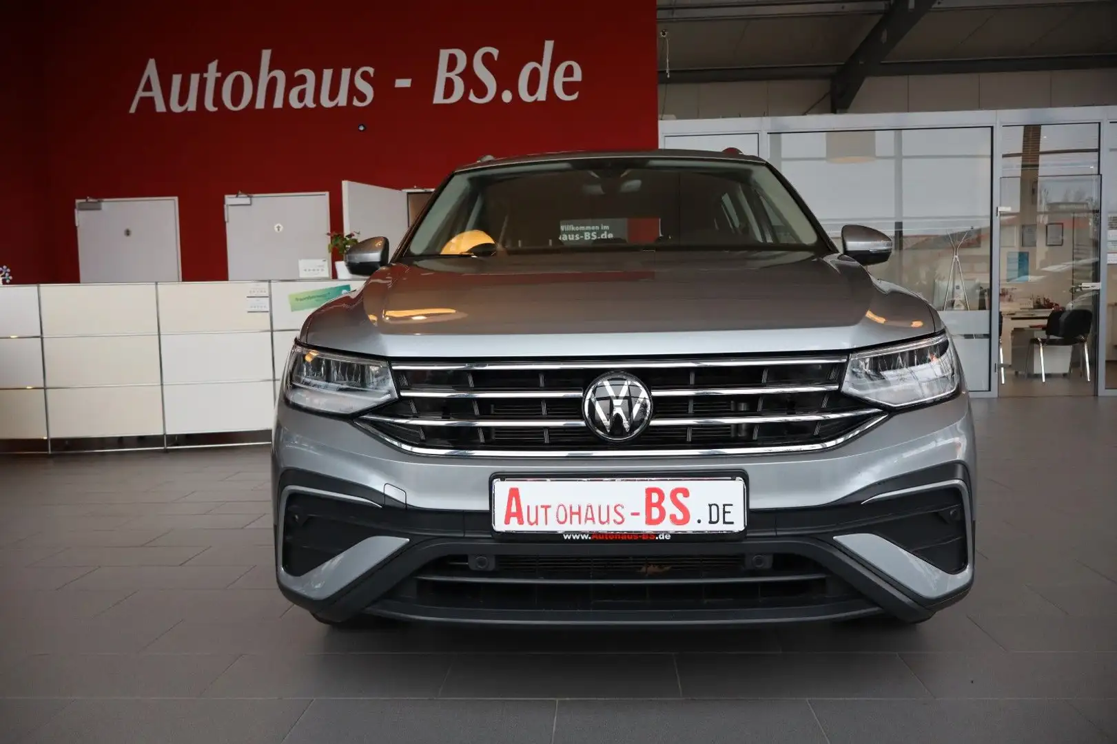 Volkswagen Tiguan Allspace Life 1.5 TSI DSG,NaviLED,AHK,1Hd Silber - 2