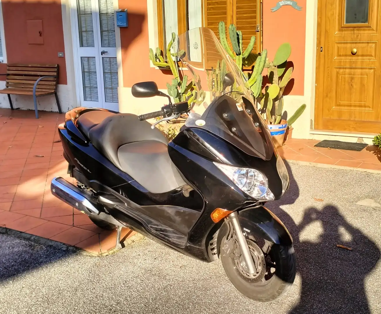 Honda Forza 250 Černá - 1