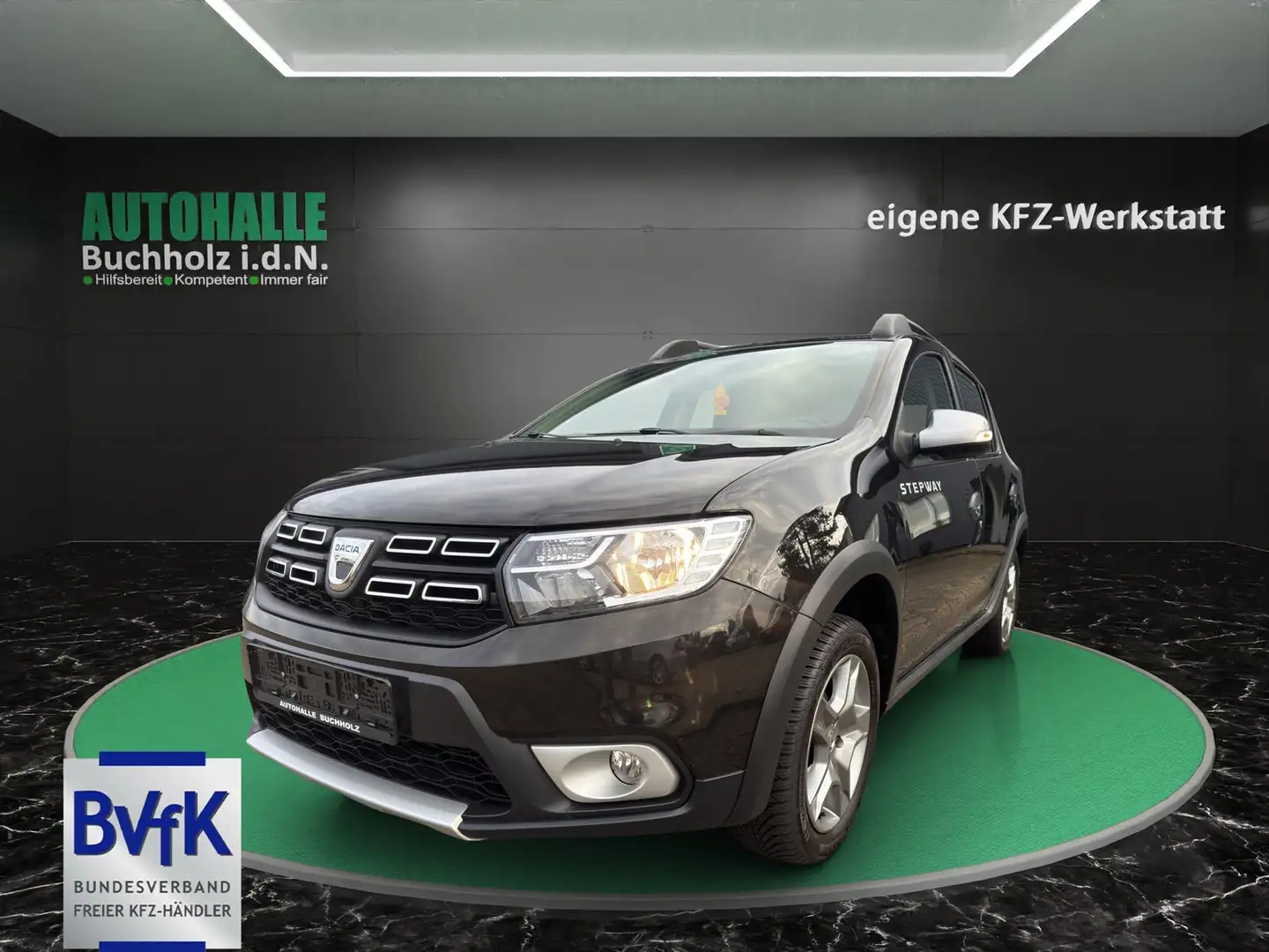 Dacia Sandero Stepway Prestige~II 0,9 Ltr. - 66 kW TCE KAT~KLIMA Noir - 1
