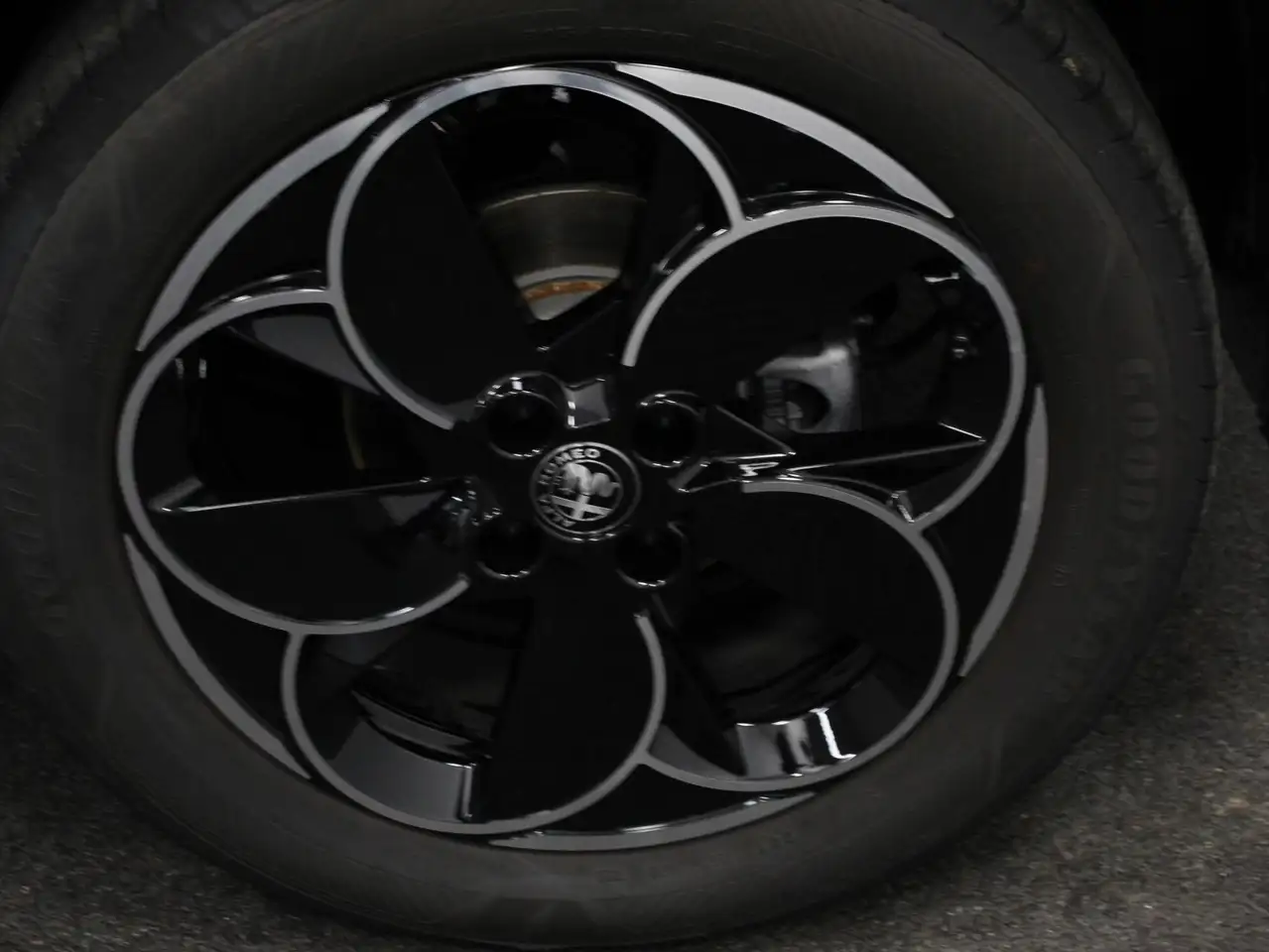 Alfa Romeo Junior 2025