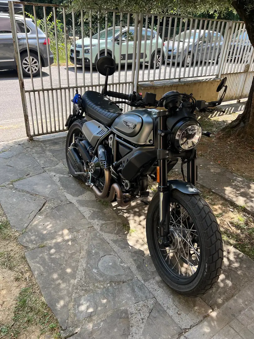 Ducati Scrambler Nightshift Grigio - 1