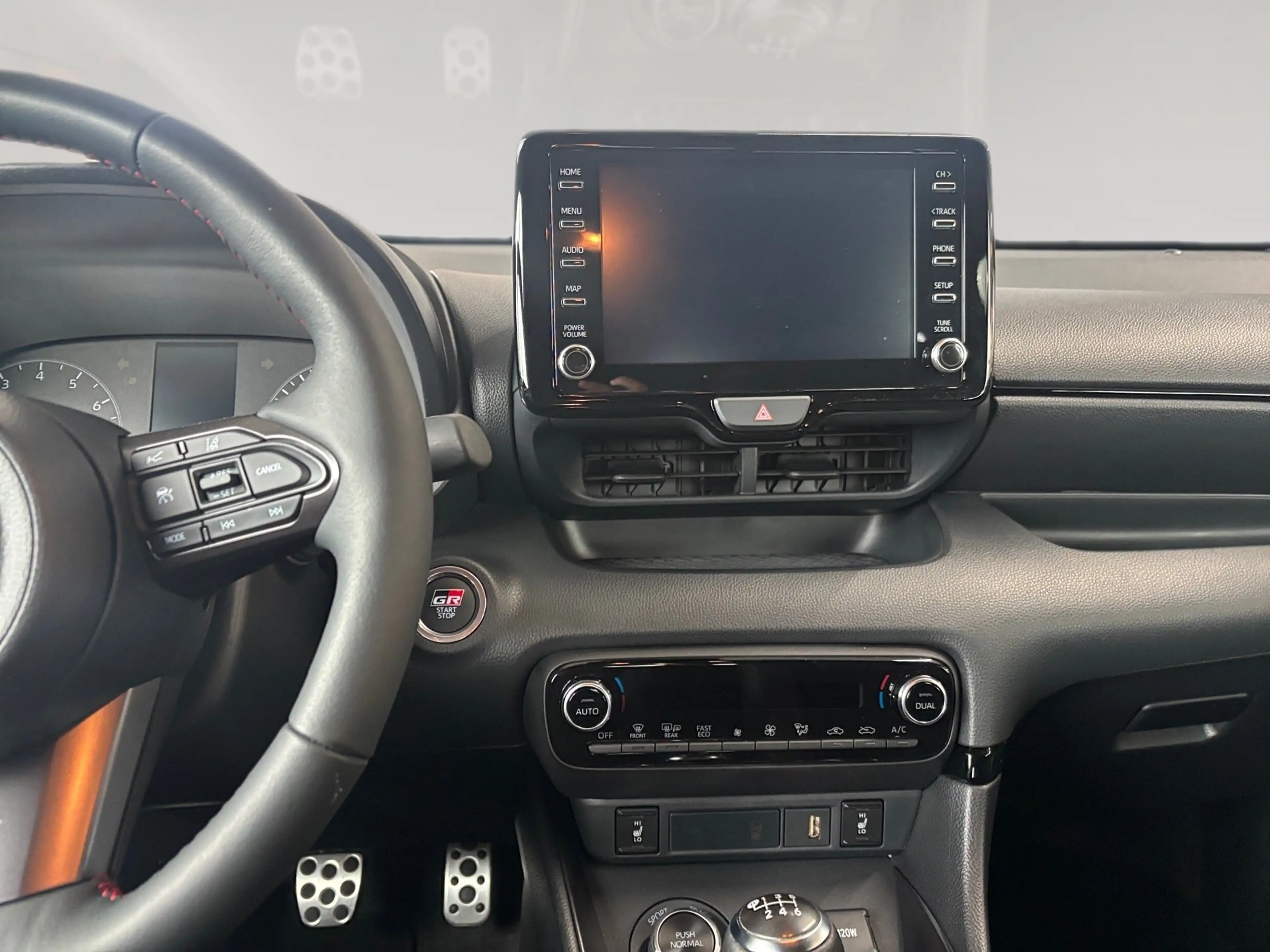 Toyota Yaris GR — photo 9