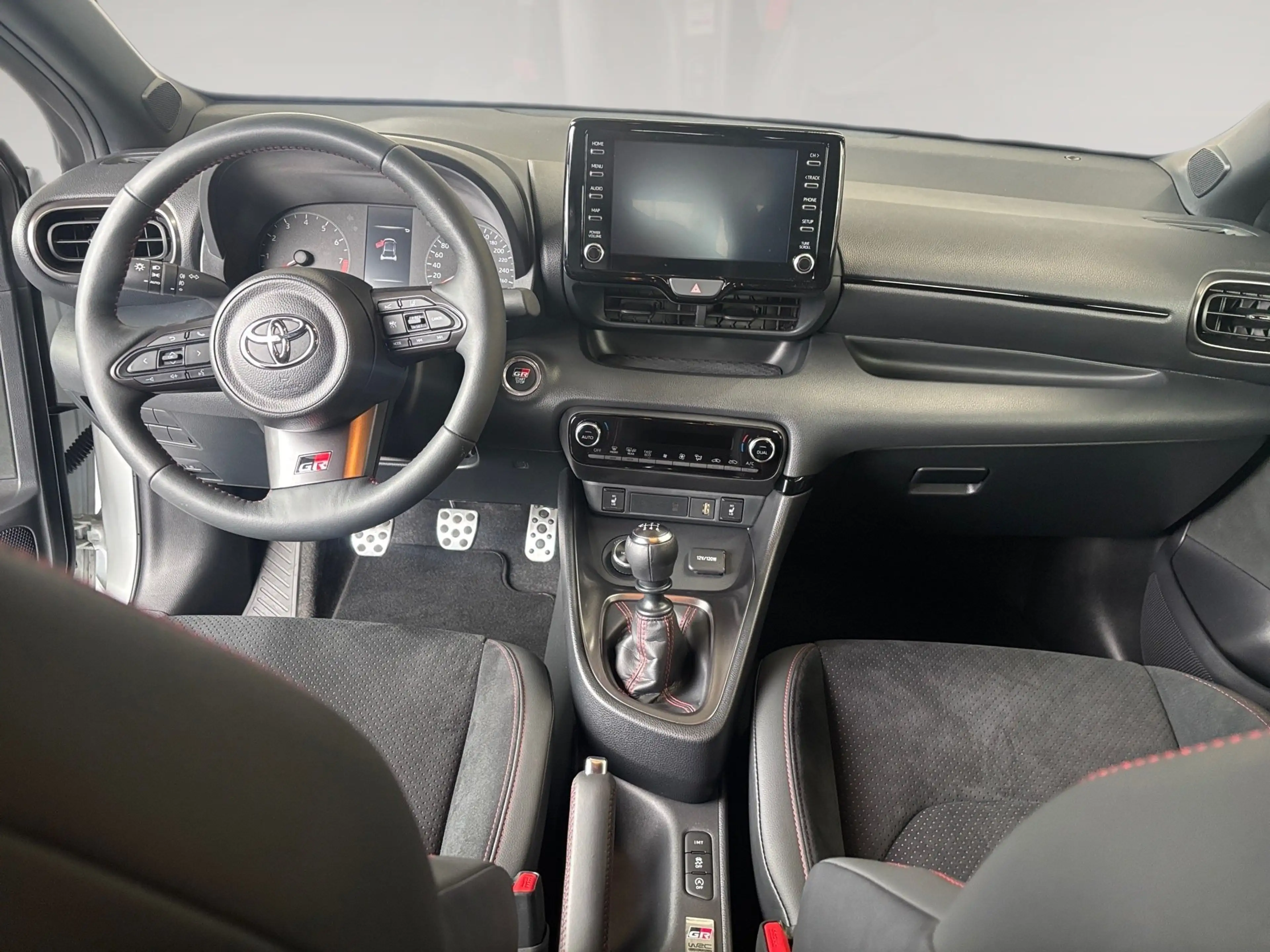 Toyota Yaris GR — photo 11