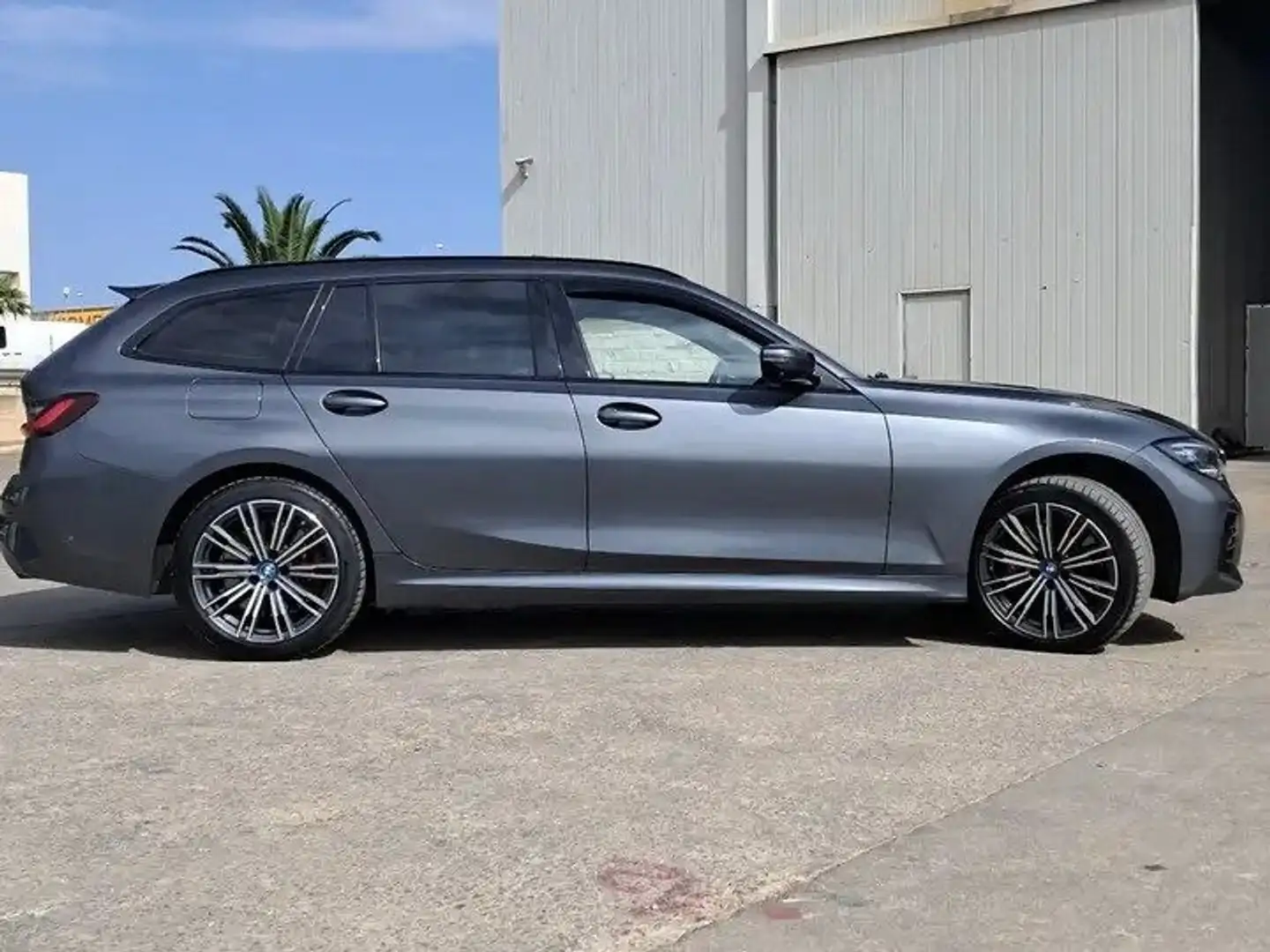 BMW Active Hybrid 3 Active Hybrid 3 auto Grau - 2