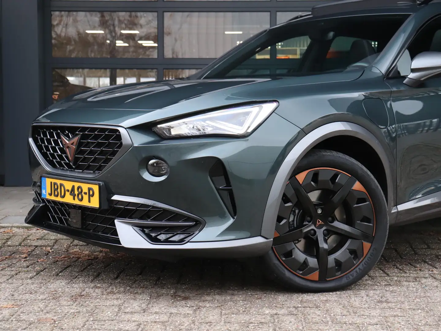 CUPRA Formentor 1.4 e-Hybrid 204PK | Panoramadak | Elektr. verst. Groen - 2