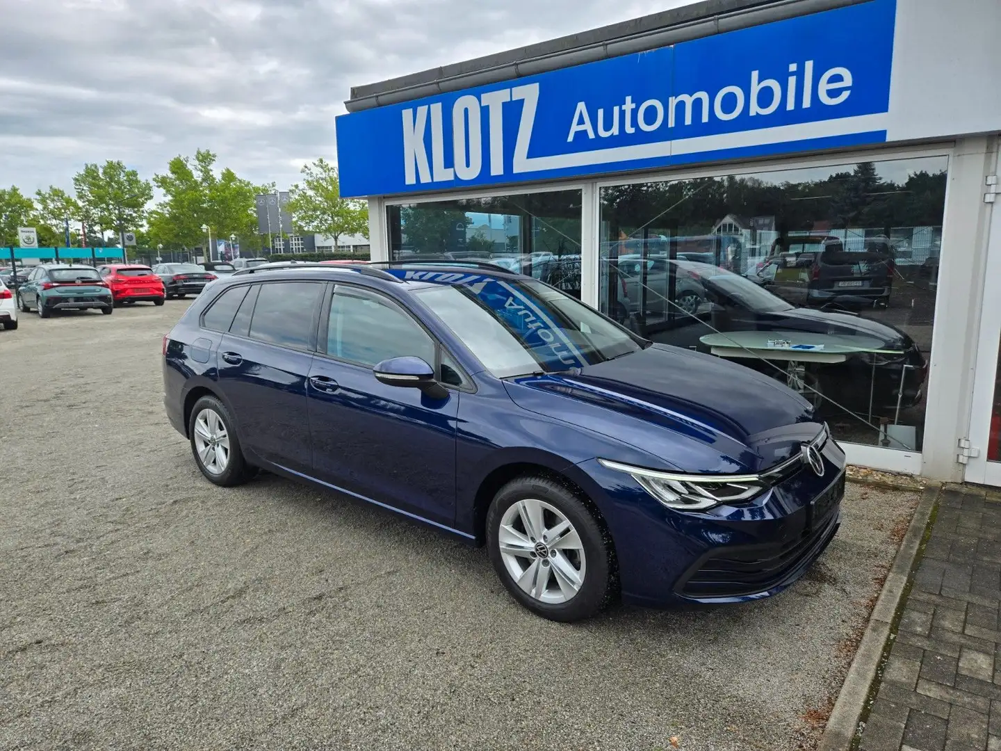 Volkswagen Golf VIII Variant Life Azul - 1