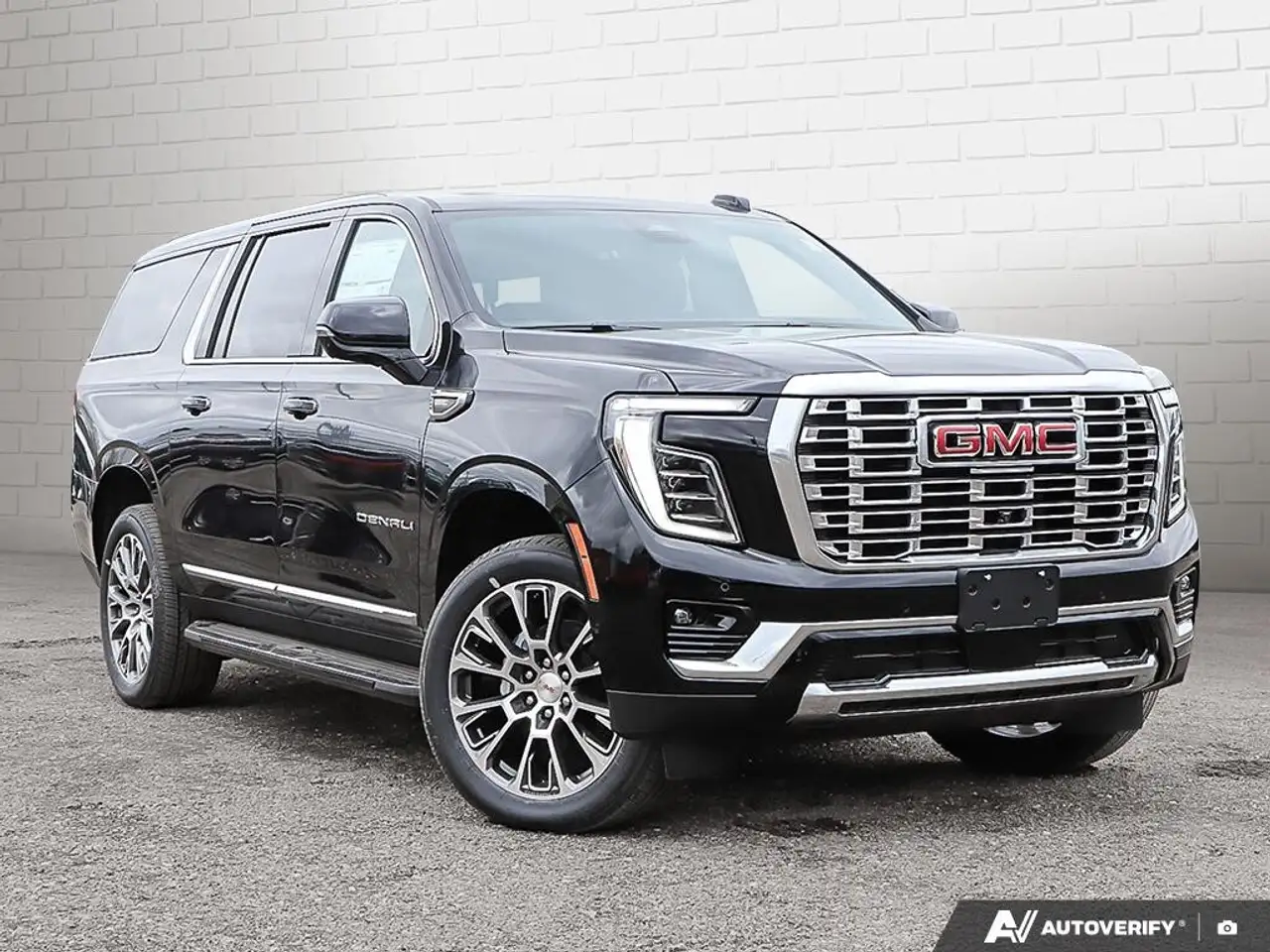 GMC Yukon снимка GMC Yukon