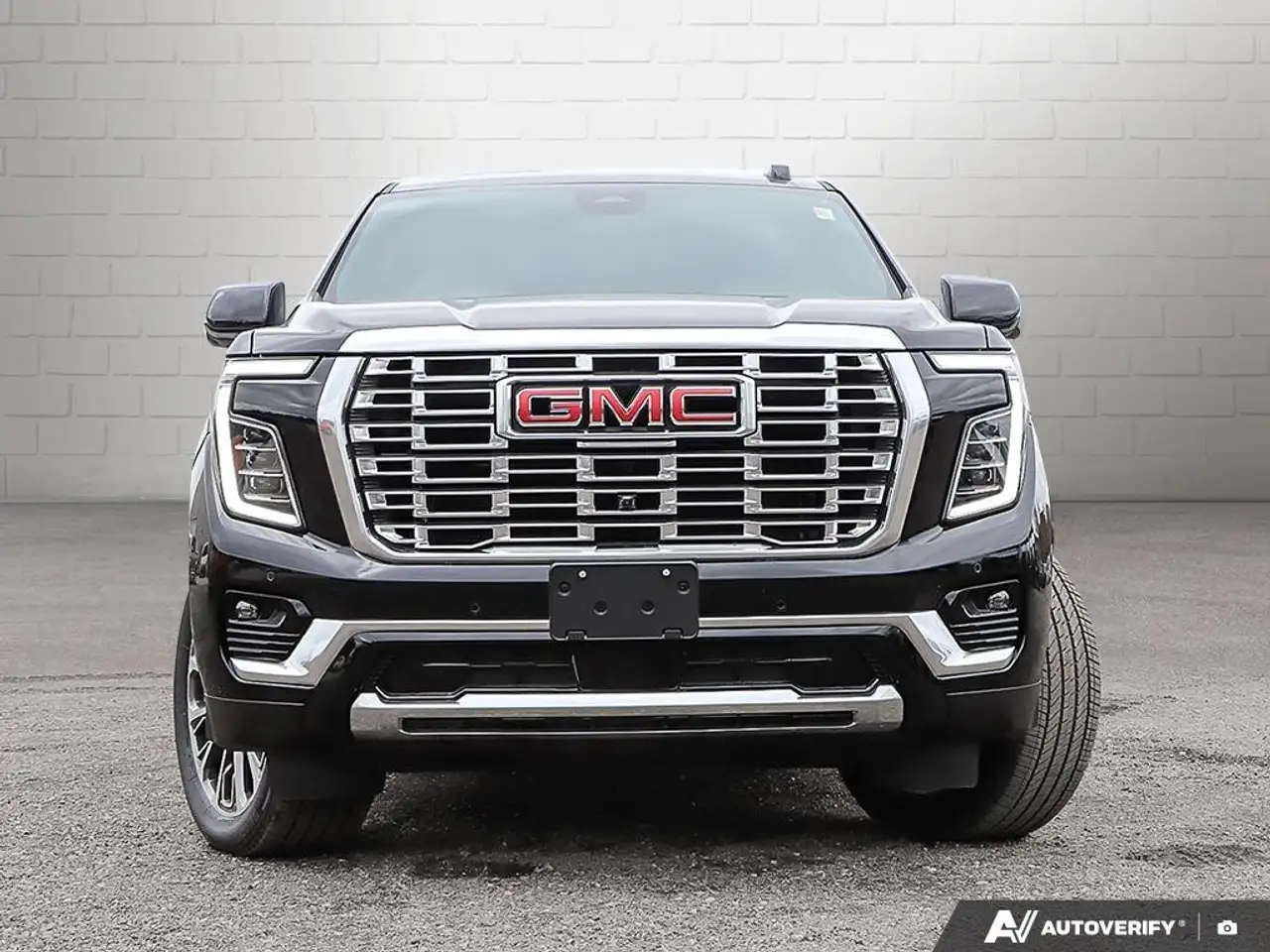 GMC Yukon снимка GMC Yukon