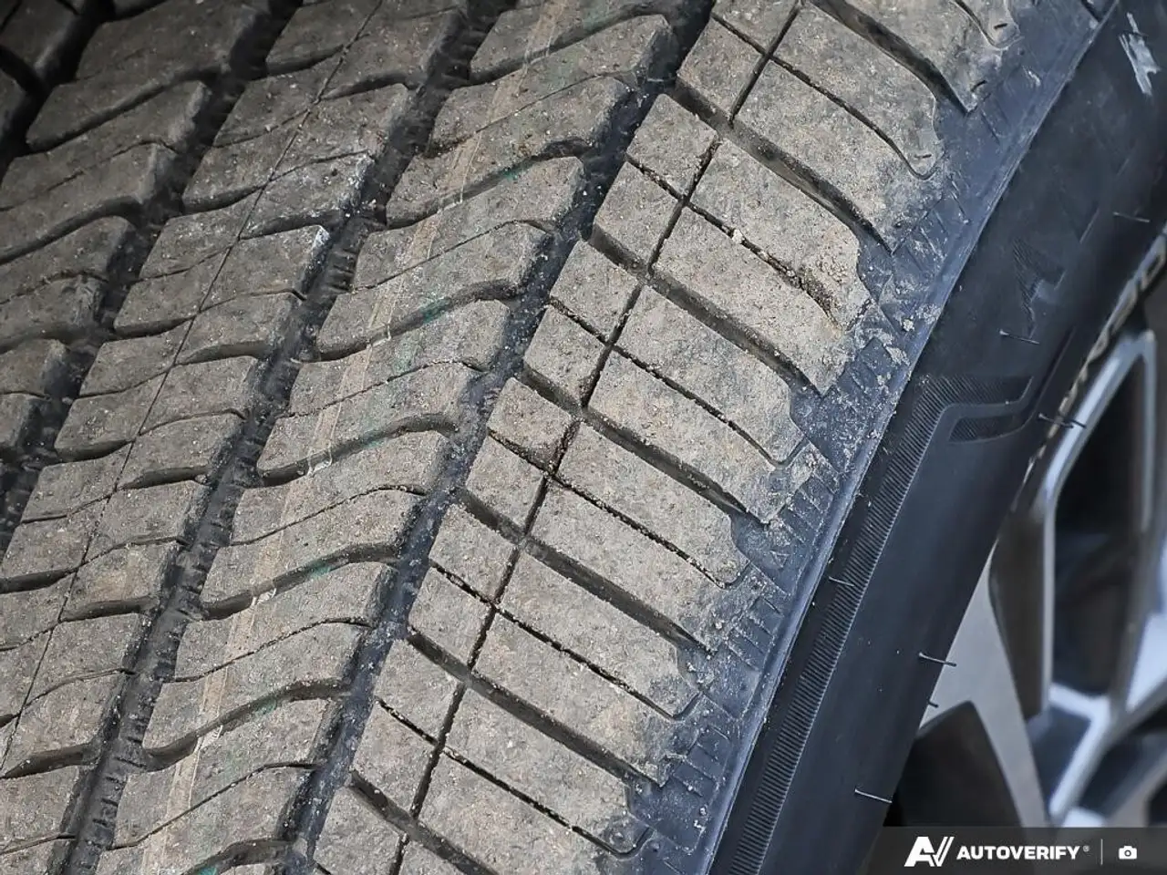 GMC Yukon снимка GMC Yukon