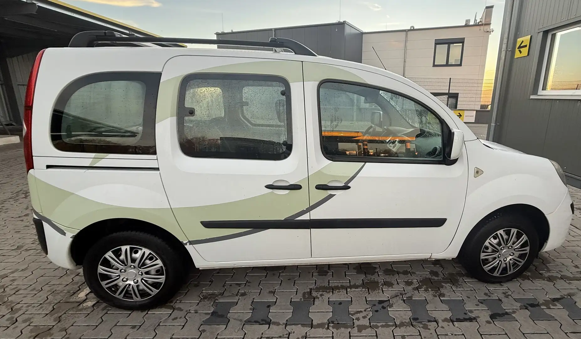Renault Kangoo Expression - 1