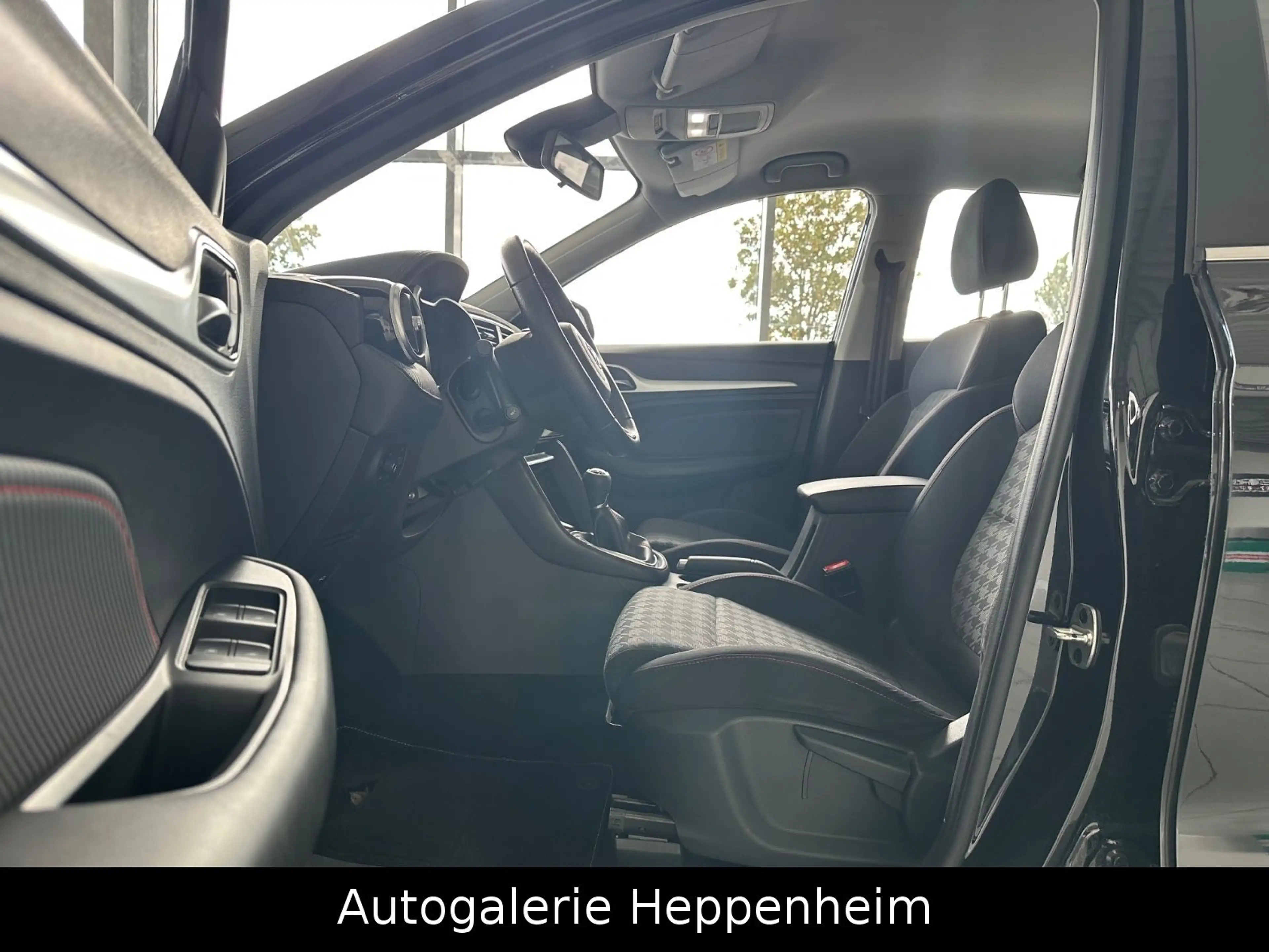 MG ZS Comfort — photo 12