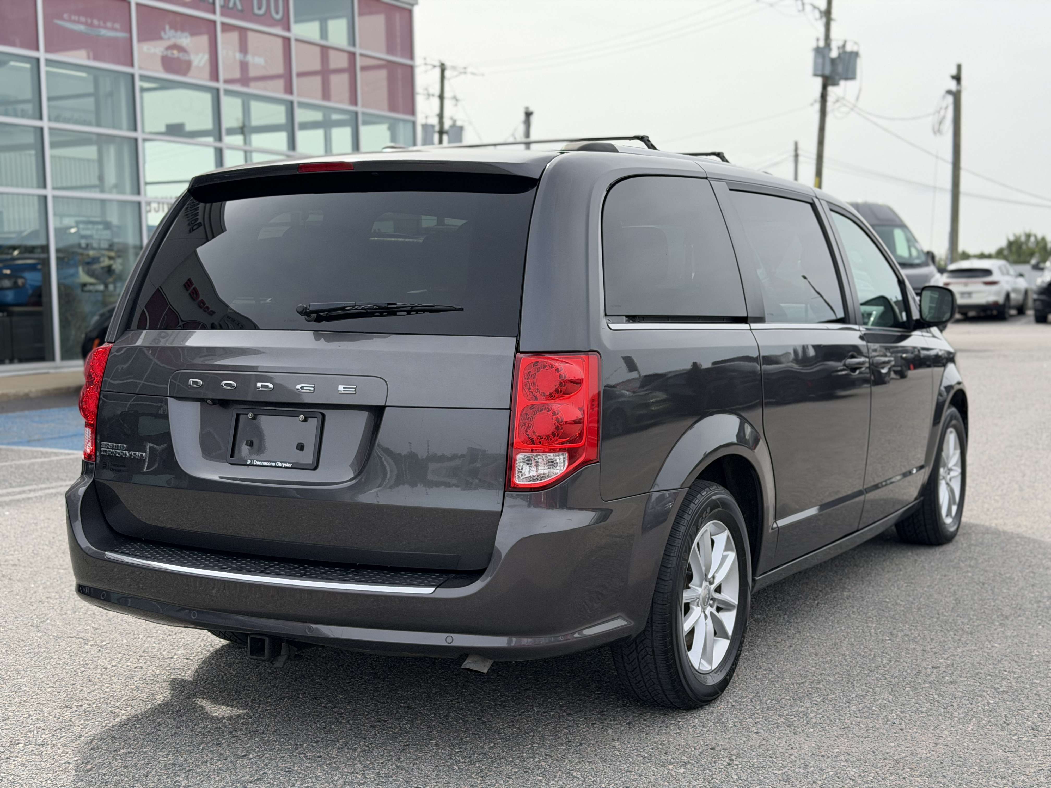 2020 Dodge Grand Caravan Premium Plus — снимка 1