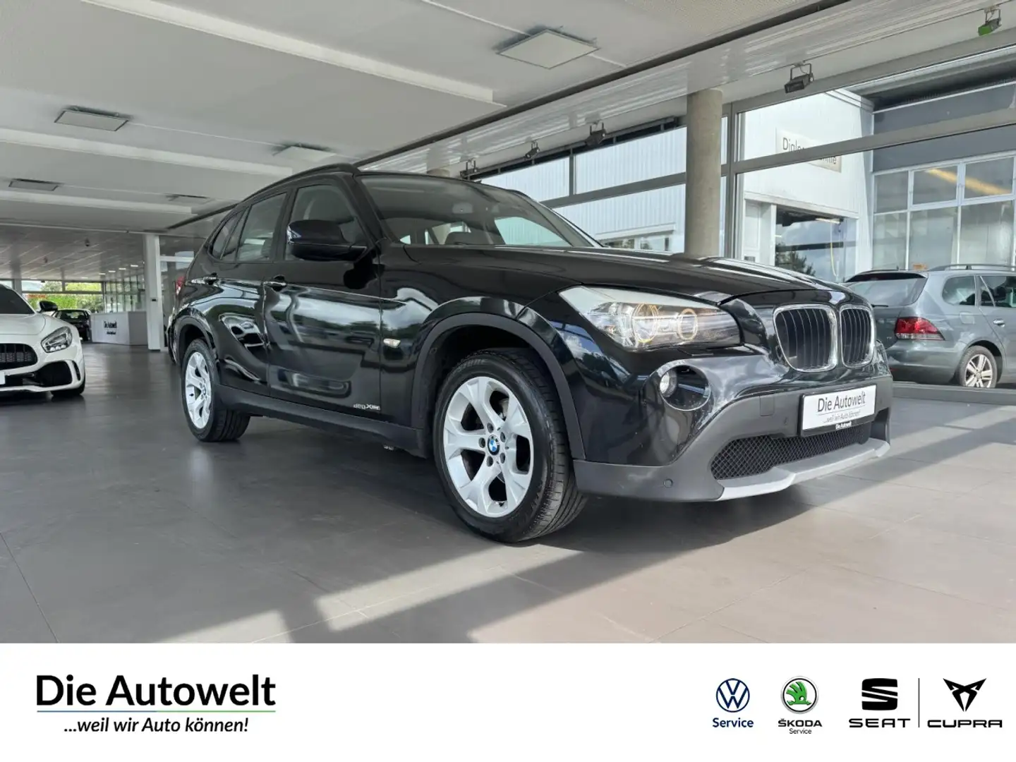 BMW X1 20 d xDrive NAVI LEDER PDC KLIMAAUT XENON ZV Schwarz - 1
