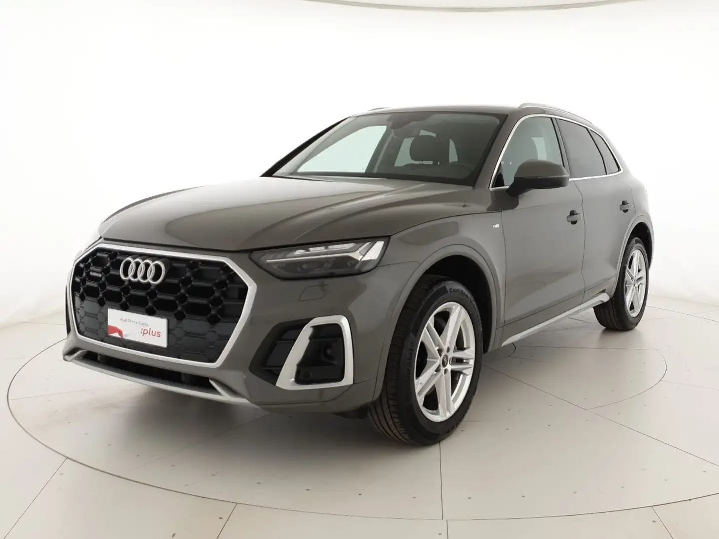 Audi Q5 40TDI 204CV quattro S tornic S line Grigio - 1