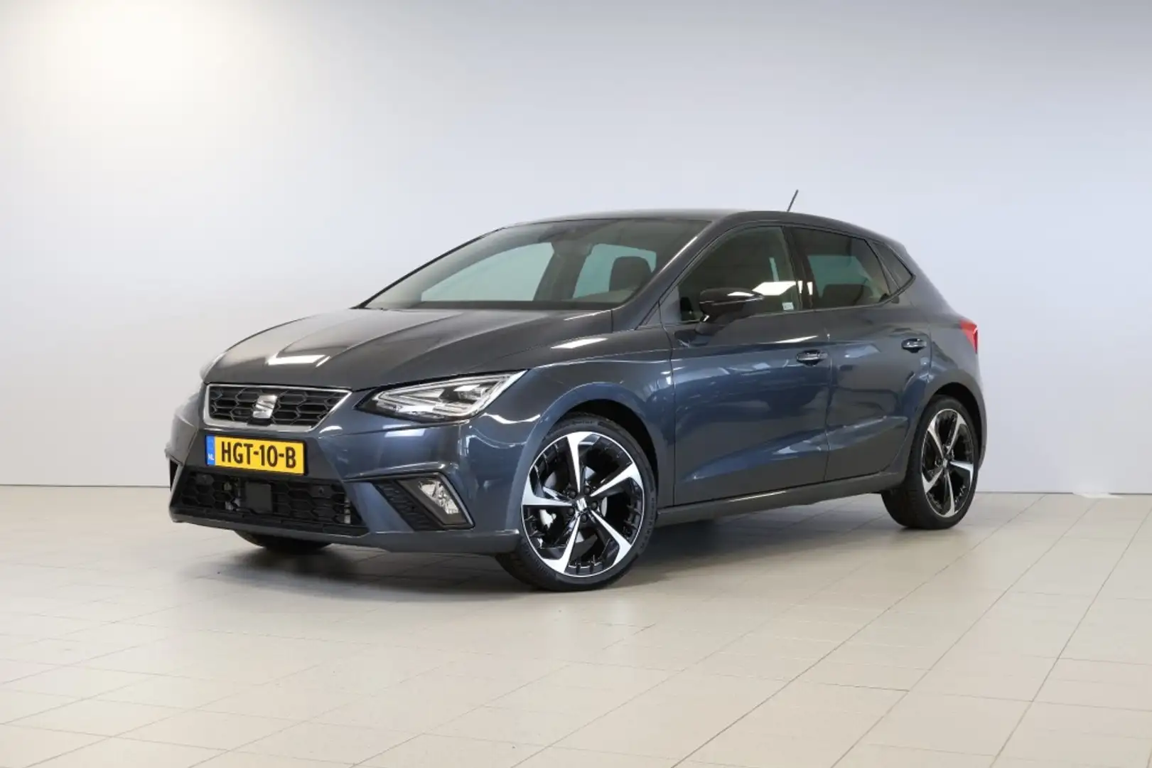 SEAT Ibiza 1.0 TSI 116Pk FR DSG Automaat - LED - Navi - Stoel Grijs - 2