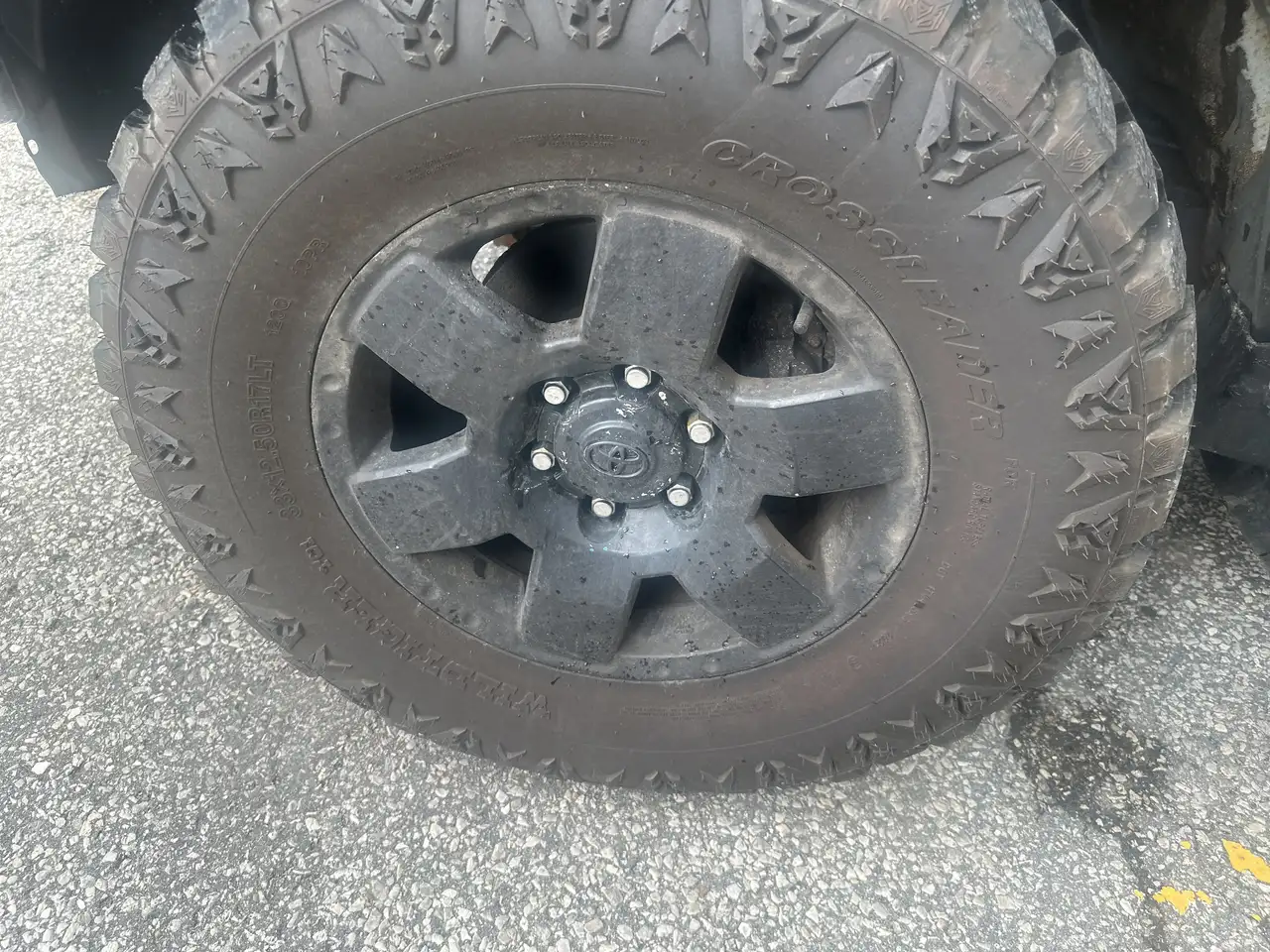 Toyota FJ Cruiser снимка Toyota FJ Cruiser