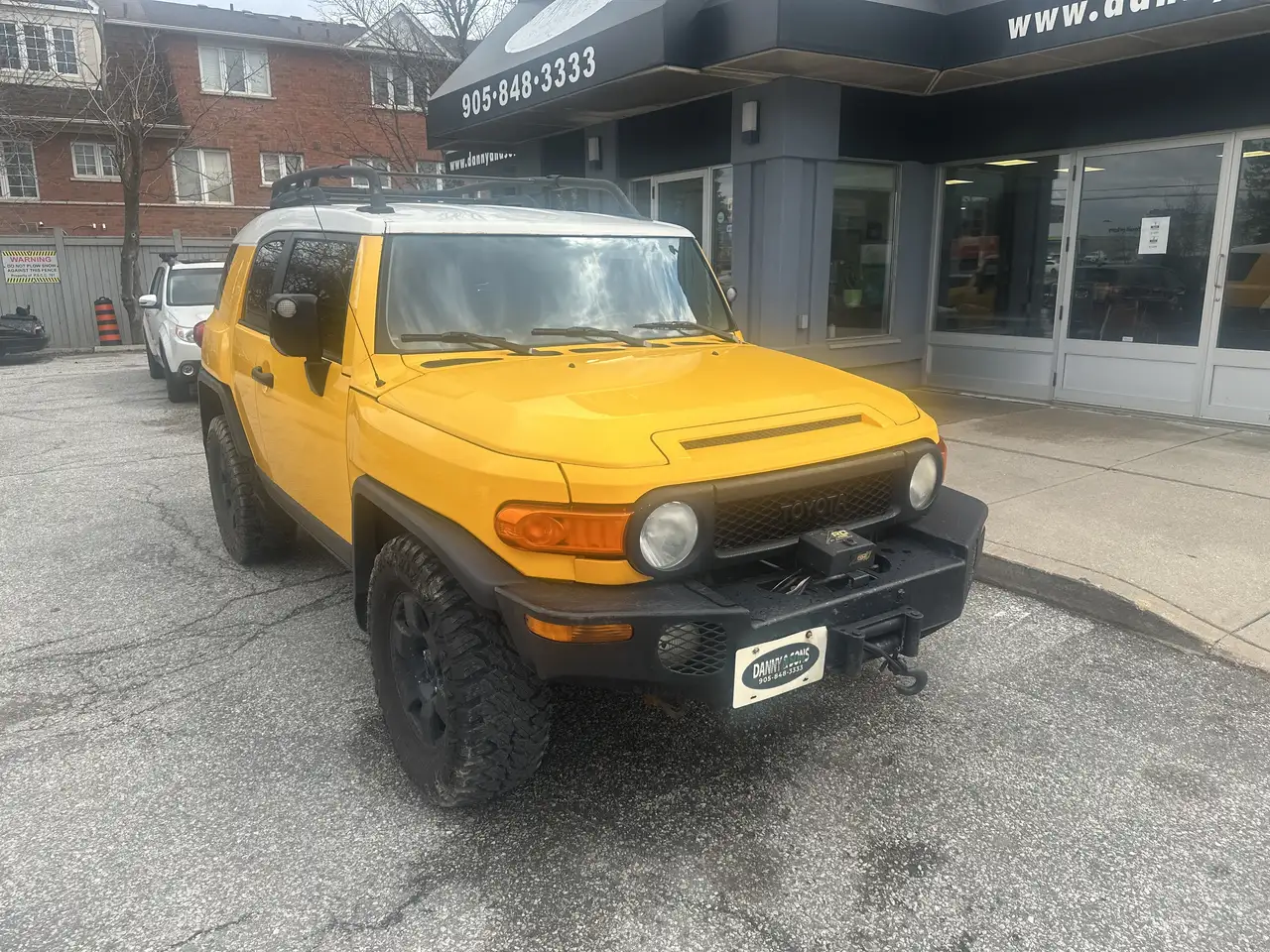Toyota FJ Cruiser снимка Toyota FJ Cruiser