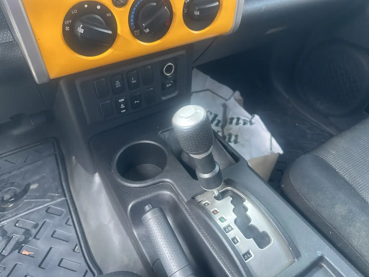 Toyota FJ Cruiser снимка Toyota FJ Cruiser