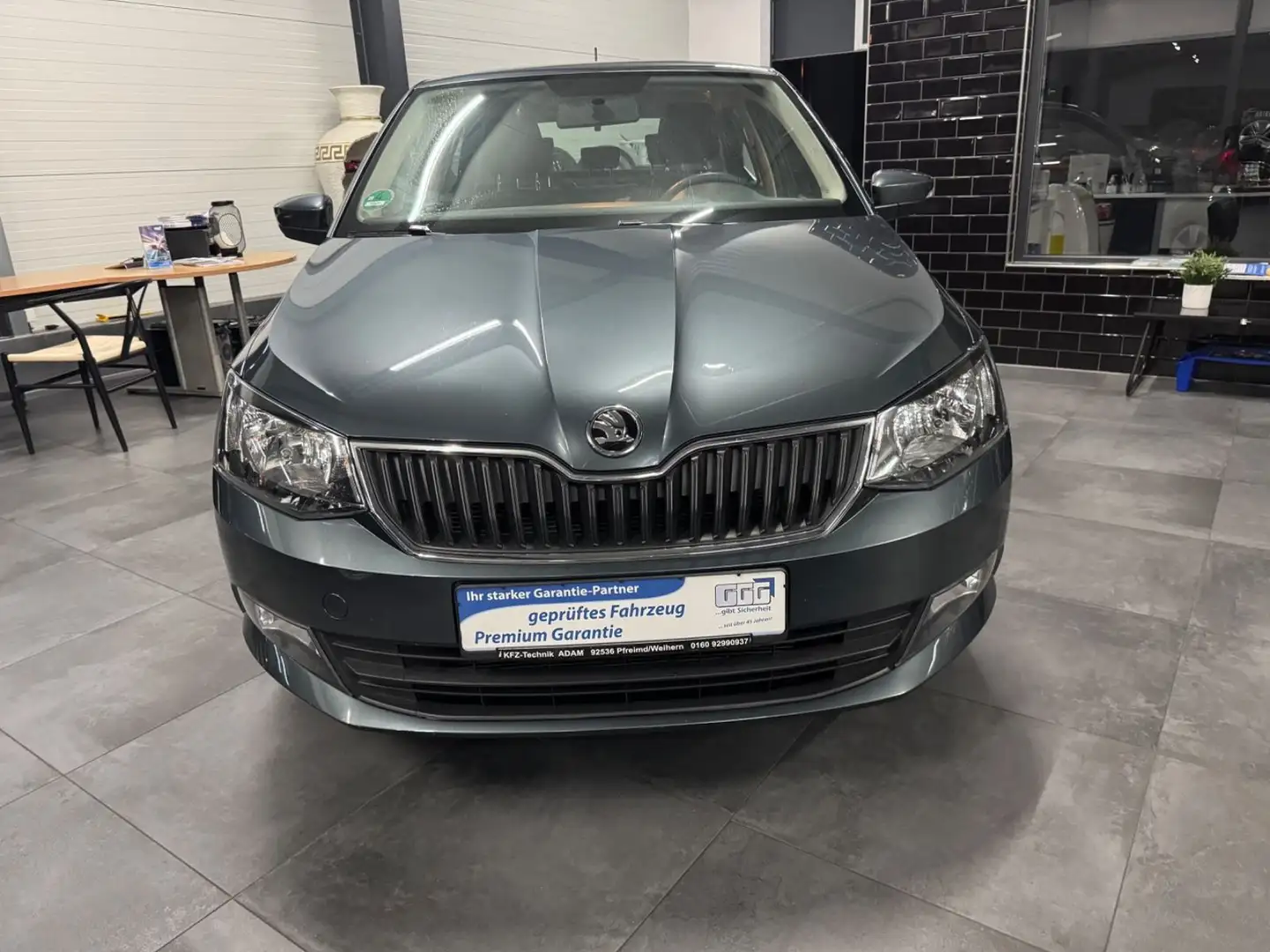 Skoda Fabia Ambition Grau - 2