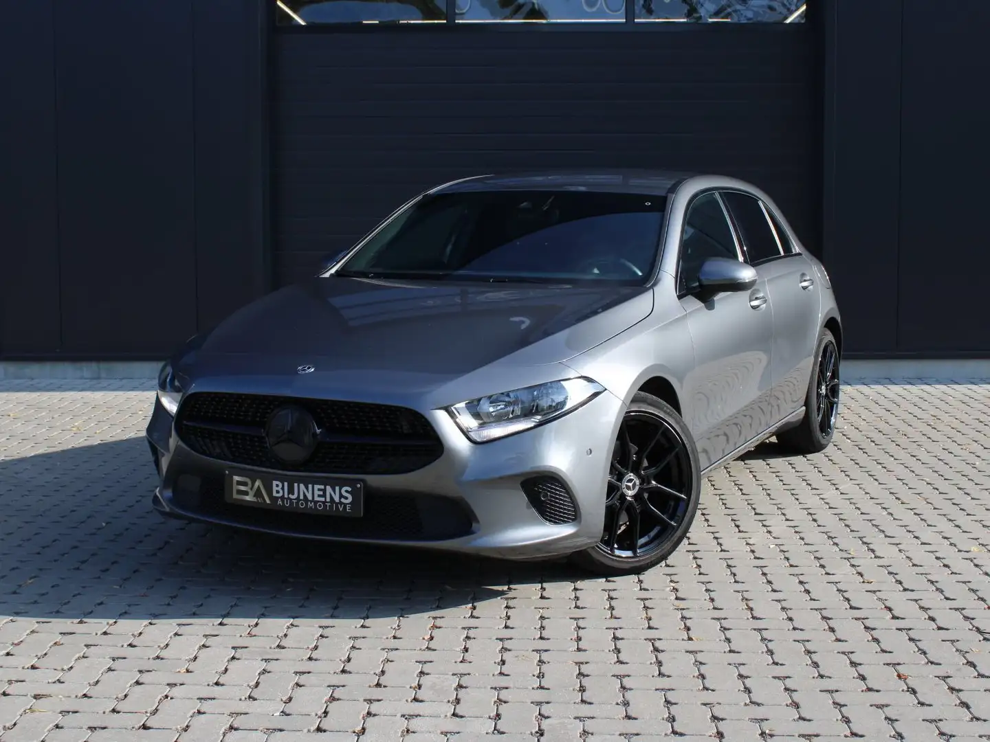 Mercedes-Benz A 180 A 180 d 7G-DCT Progressive Gris - 2