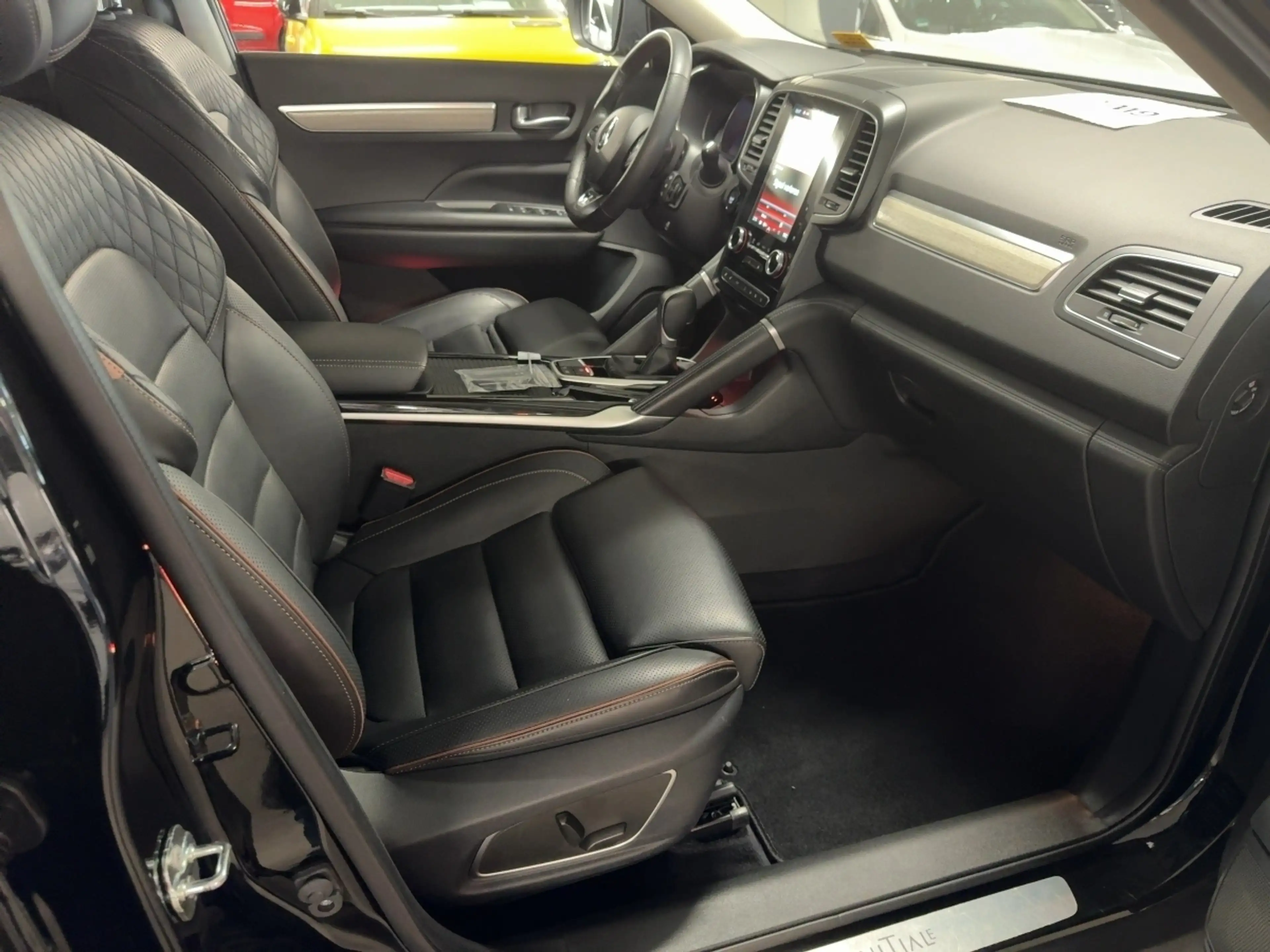 Renault Koleos INITIALE PARIS 4WD Automatik — photo 14