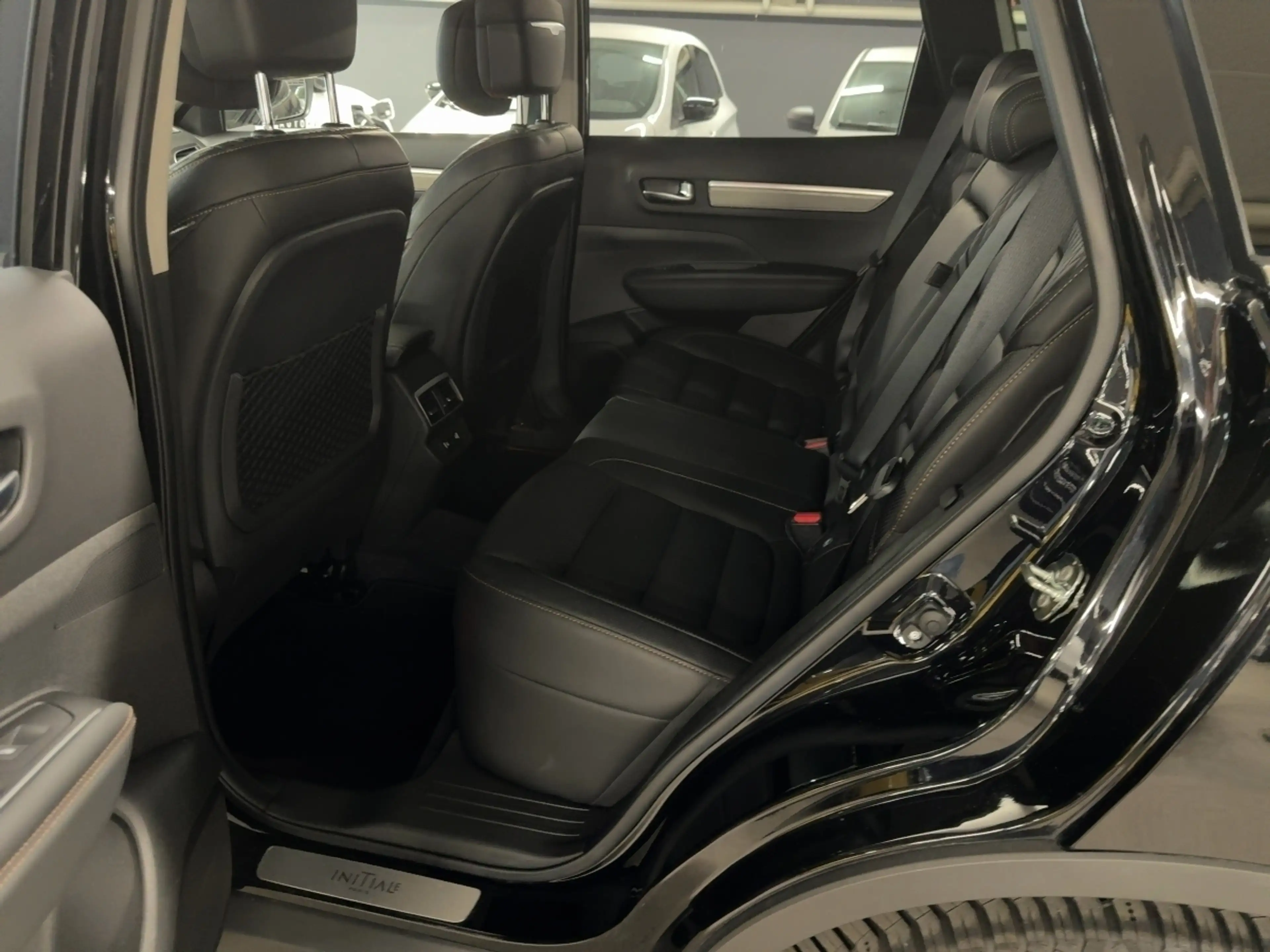 Renault Koleos INITIALE PARIS 4WD Automatik — photo 8