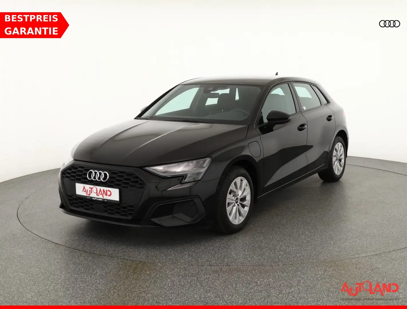 Audi A3 Sportback 40 TFSIe LED Navi Sitzheizung ACC Schwarz - 1