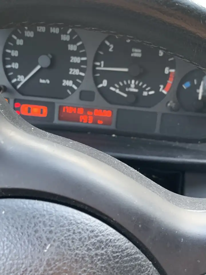 BMW 330 316ti Executive, foto 2
