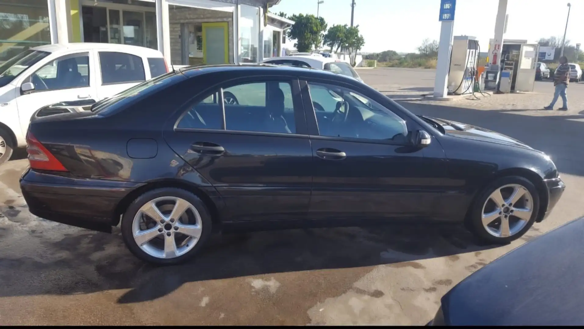 Mercedes-Benz C 220 Classe C - W203 2000 Berlina cdi Avantgarde Nero - 1