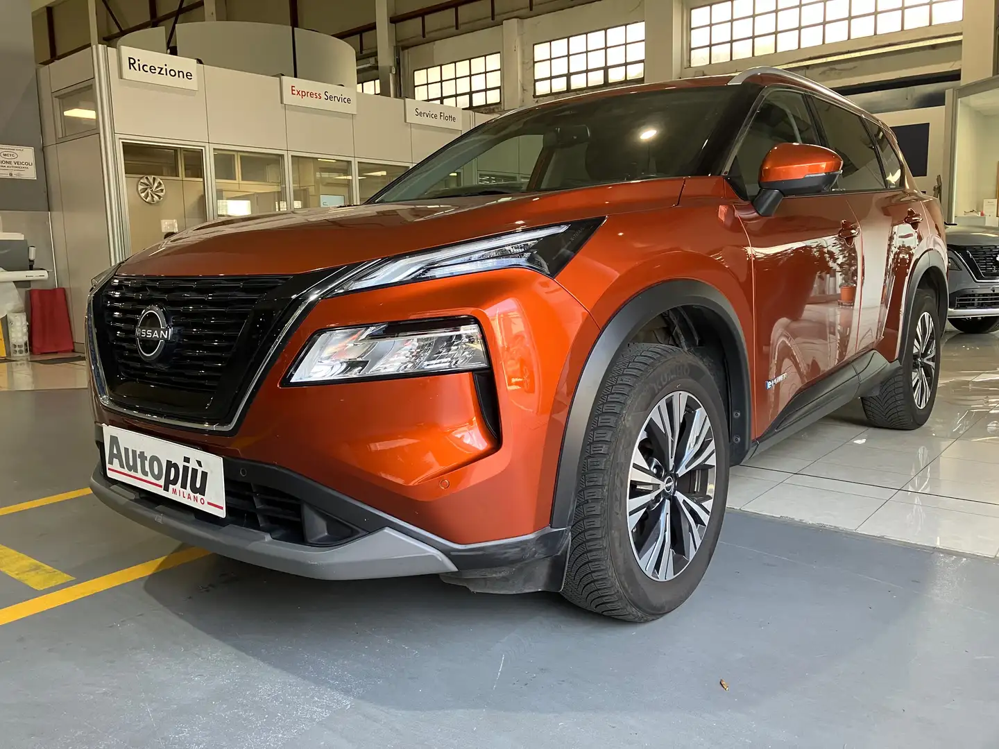 Nissan X-Trail X-Trail 1.5 e-power N-Connecta e-4orce 4wd auto Orange - 1