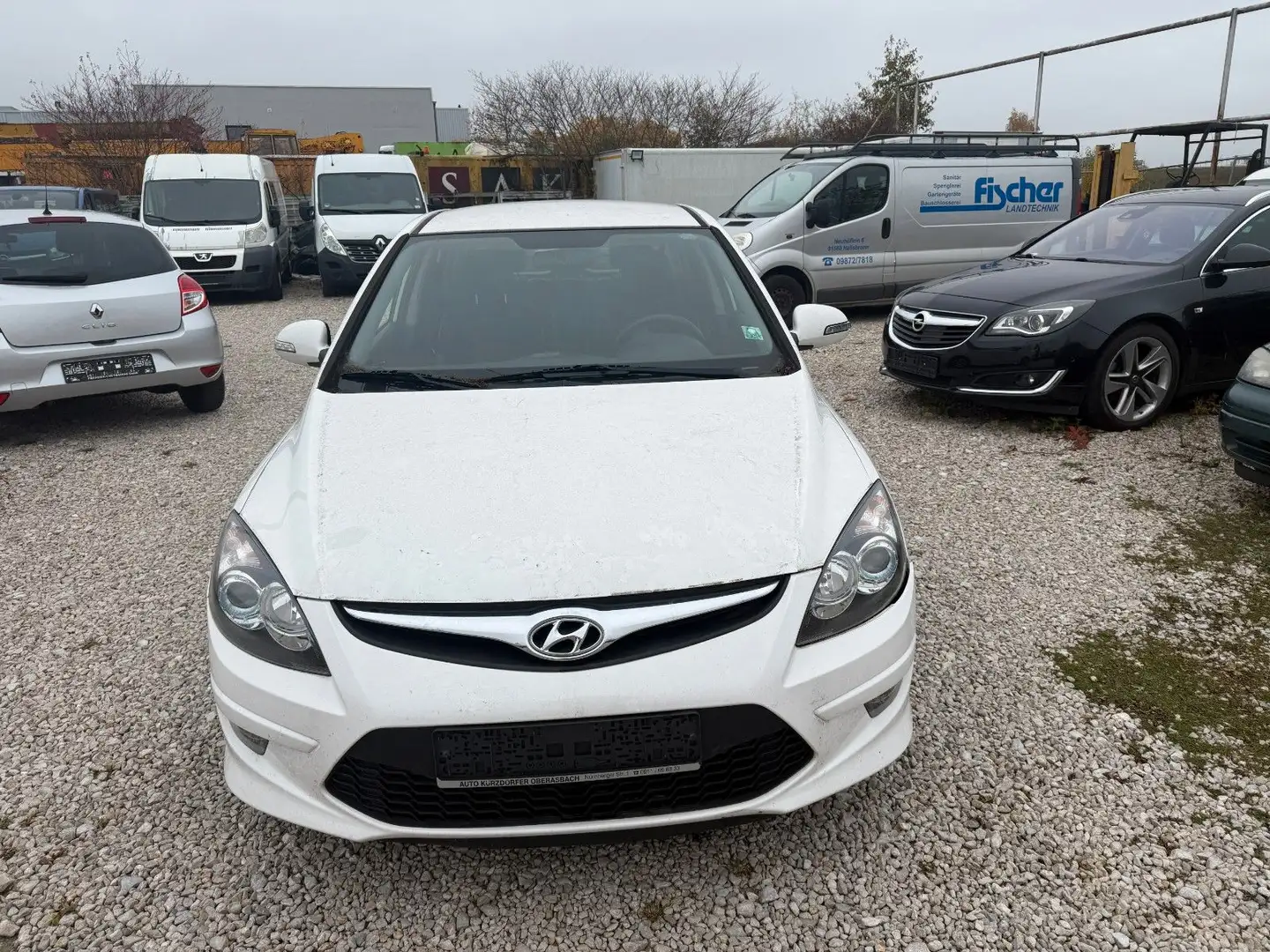 Hyundai i30 1.4 Classic*EURO 5*KLIMAAUTOMATIK*TEMPOMAT* Weiß - 2