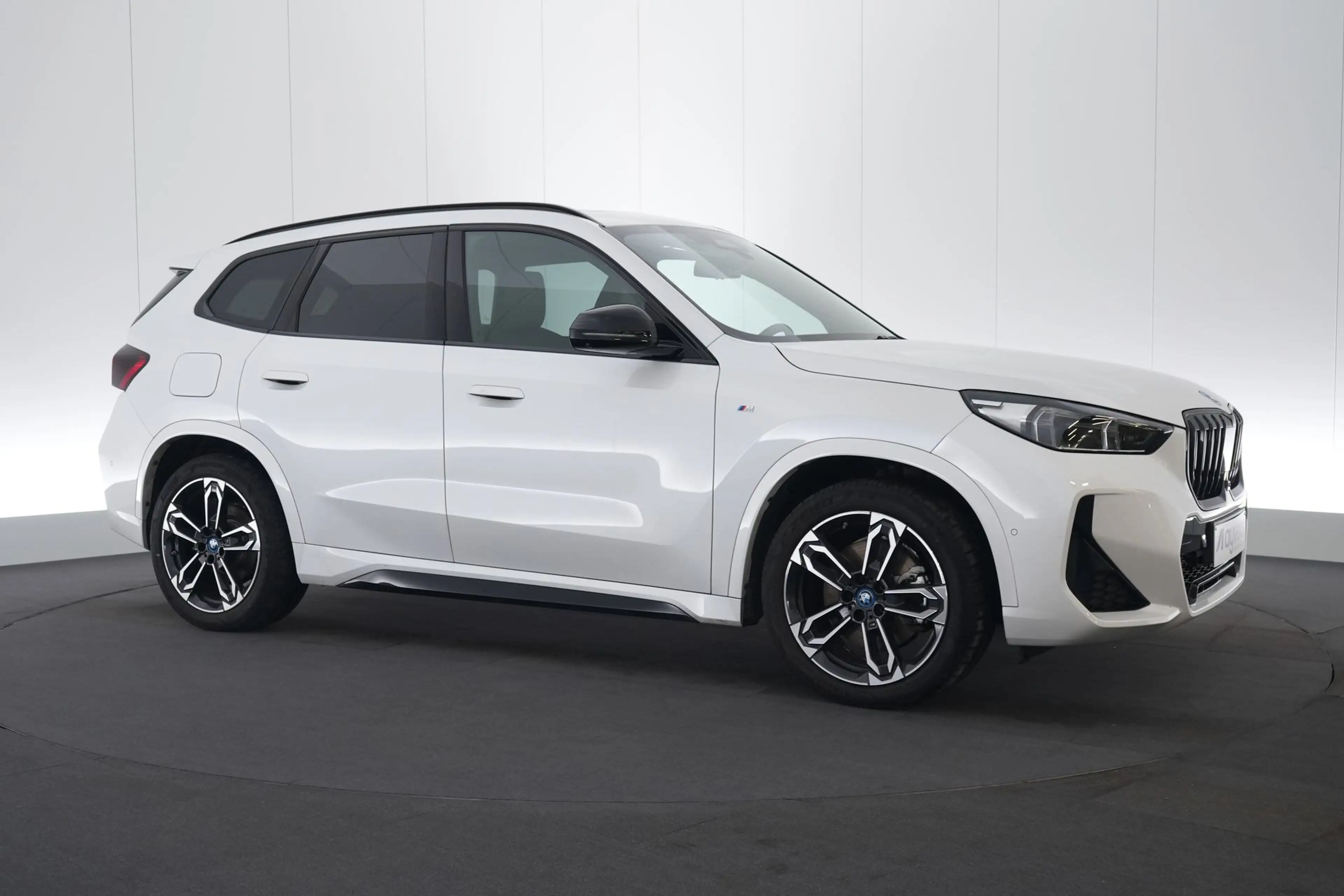 BMW X1 1.5 xDrive30e PHEV M-Sport Premium Pro LEDER/CUIR — photo 4