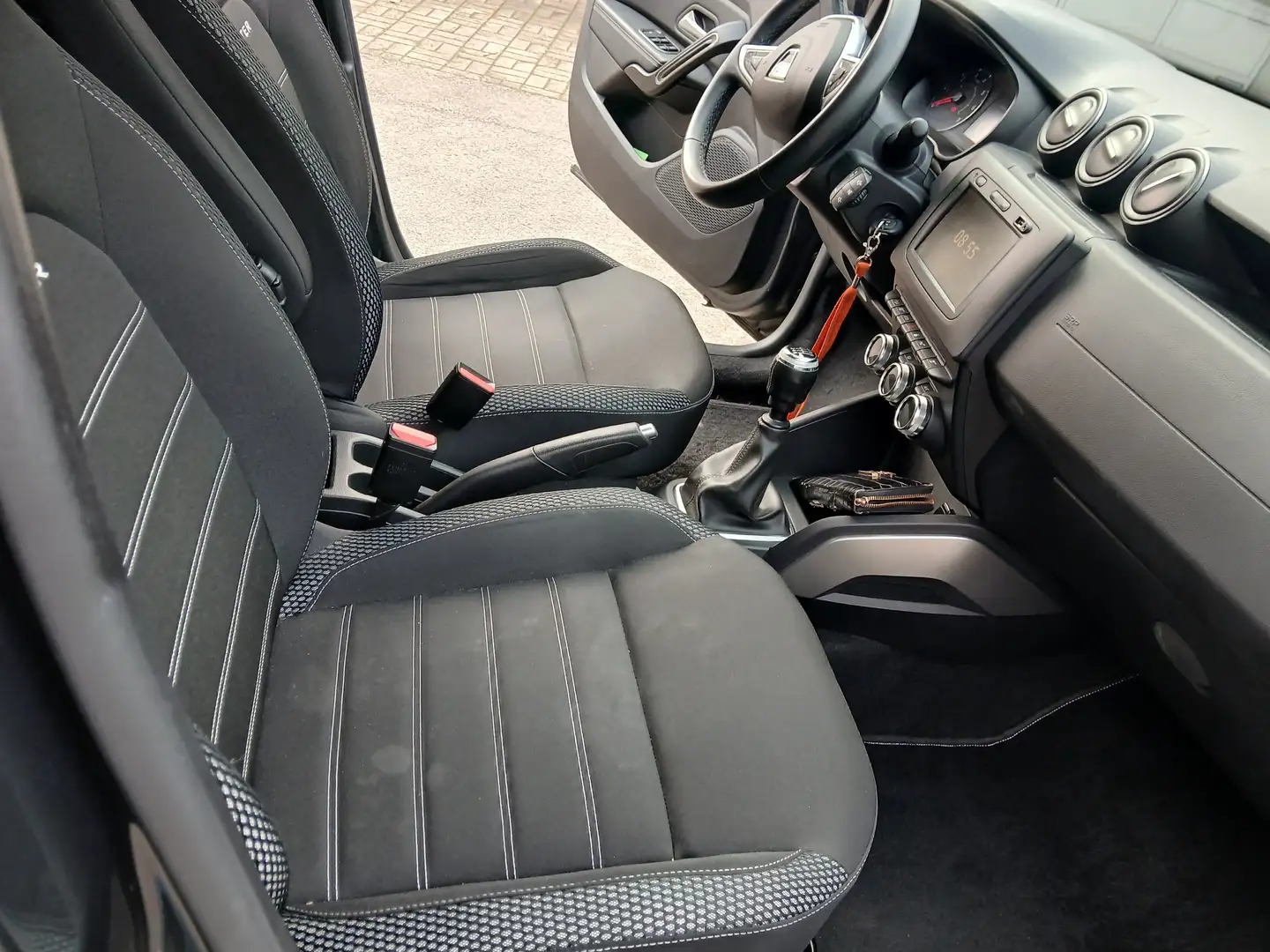 Dacia Duster Duster TCe 130 4WD GPF Prestige Grau - 1