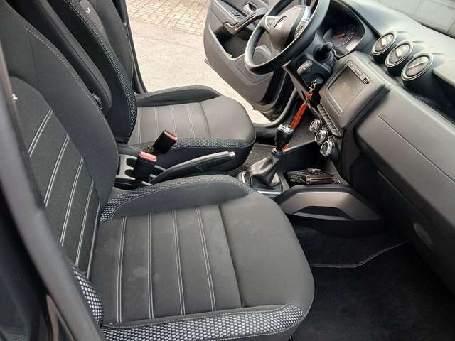 Imagine Dacia Duster Duster TCe 130 4WD GPF Prestige