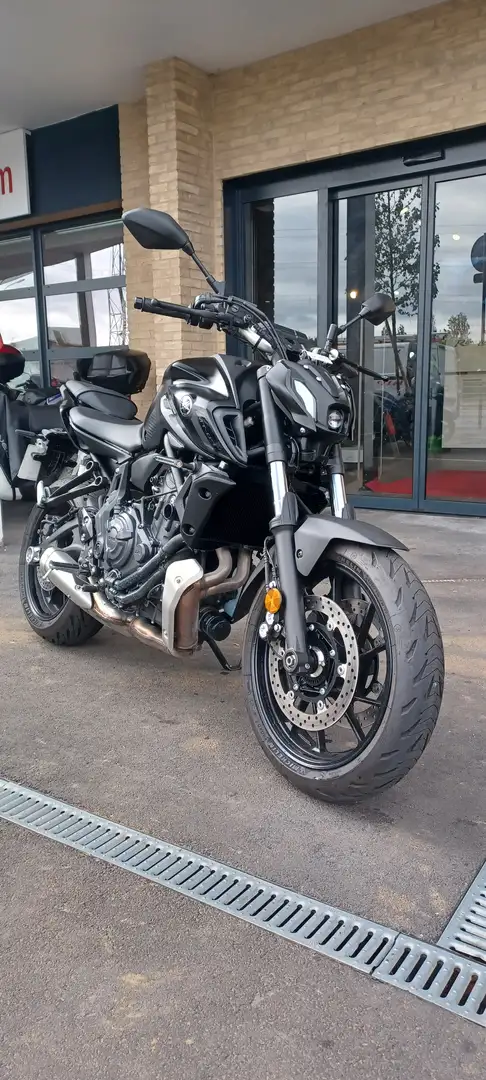 Yamaha MT-07 Noir - 1