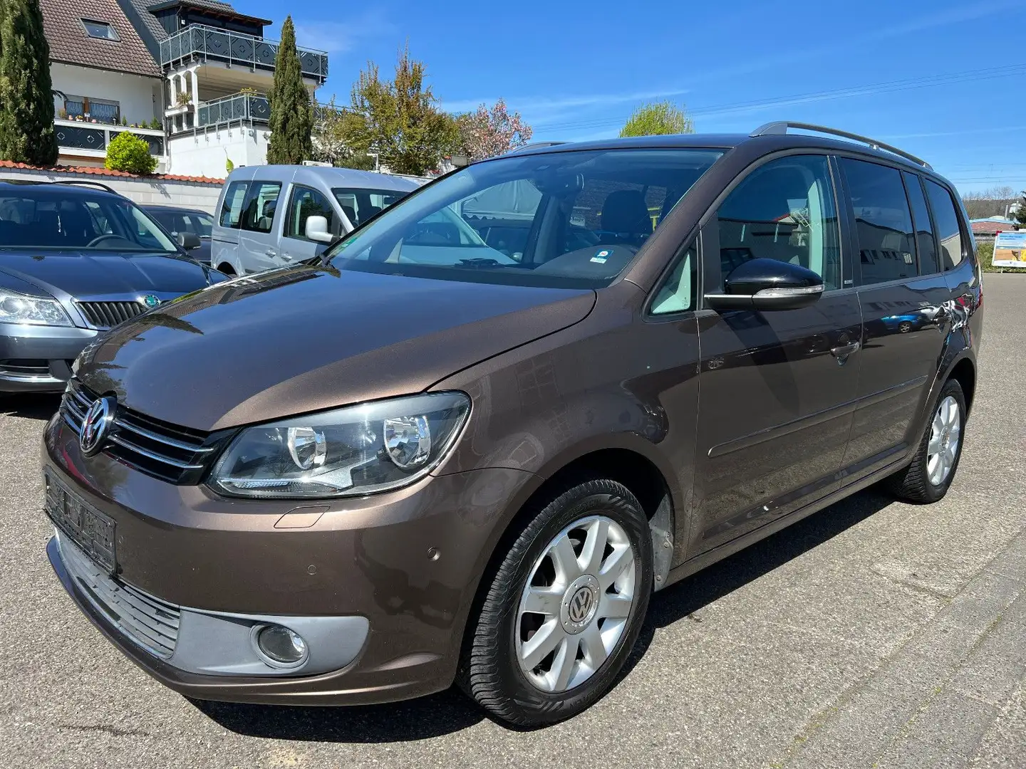 Volkswagen Touran Style 1,2TSI 105PS 7Sitzer Topzustand Braun - 2