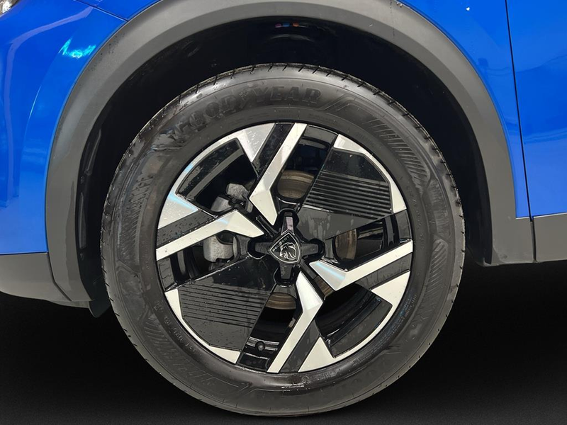 Peugeot 2008 1.2 PureTech 130 Allure — photo 7