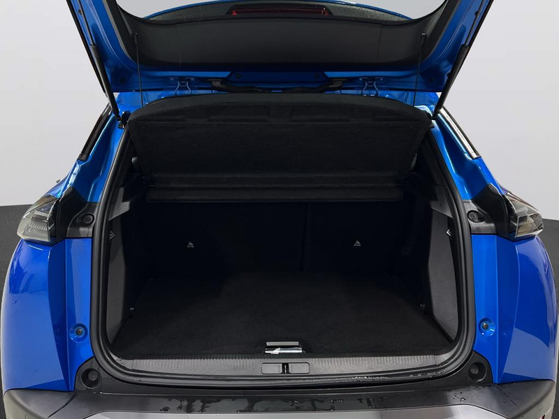 Peugeot 2008 1.2 PureTech 130 Allure — photo 6