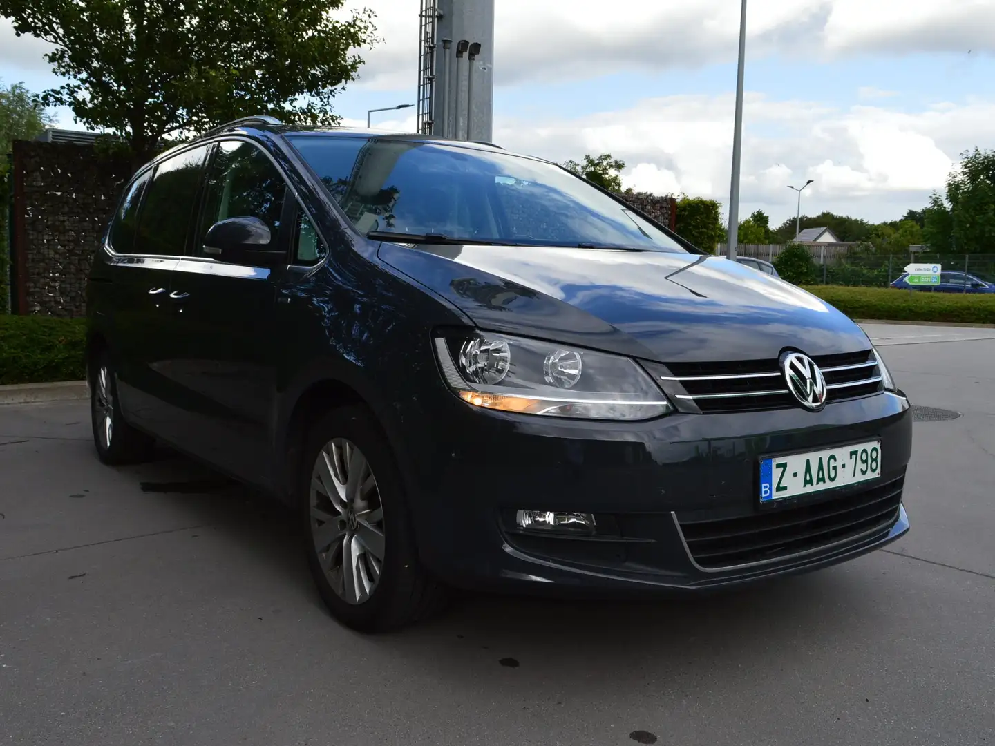 Volkswagen Sharan Sharan 1.4 TSI 7 PLAATSEN navi pdc camera Grijs - 2
