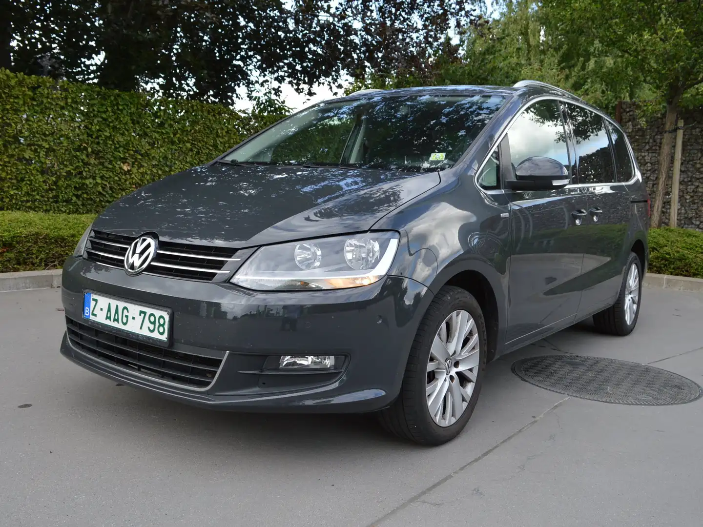 Volkswagen Sharan Sharan 1.4 TSI 7 PLAATSEN navi pdc camera Grijs - 1