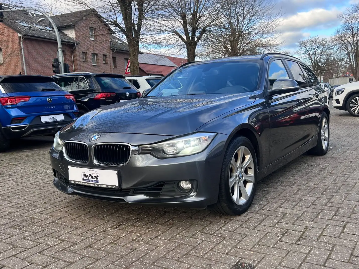 BMW 330 d Touring*SHZ*LED*PDC*KEYLESS* Grau - 2